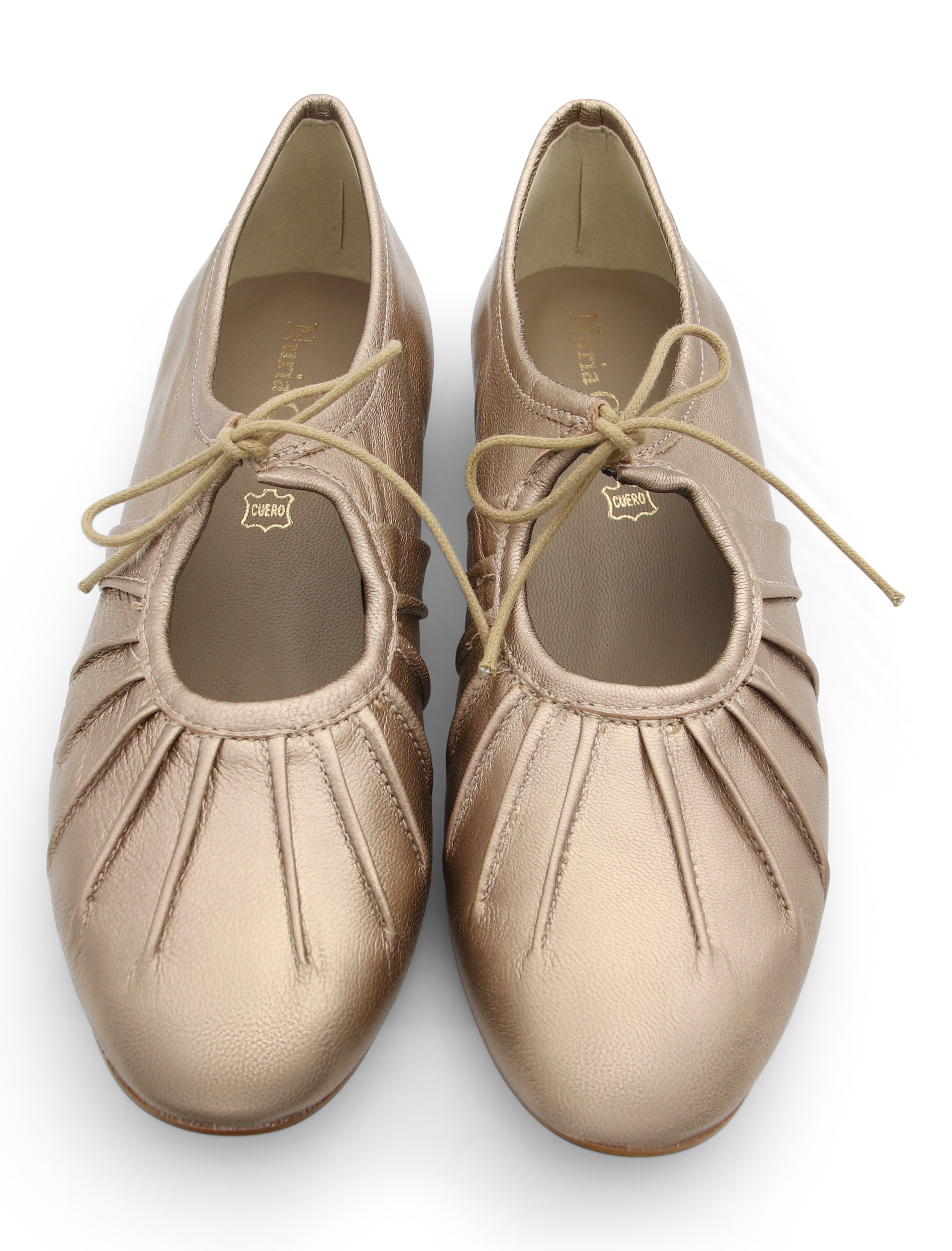 Zapato plano de frunces oro