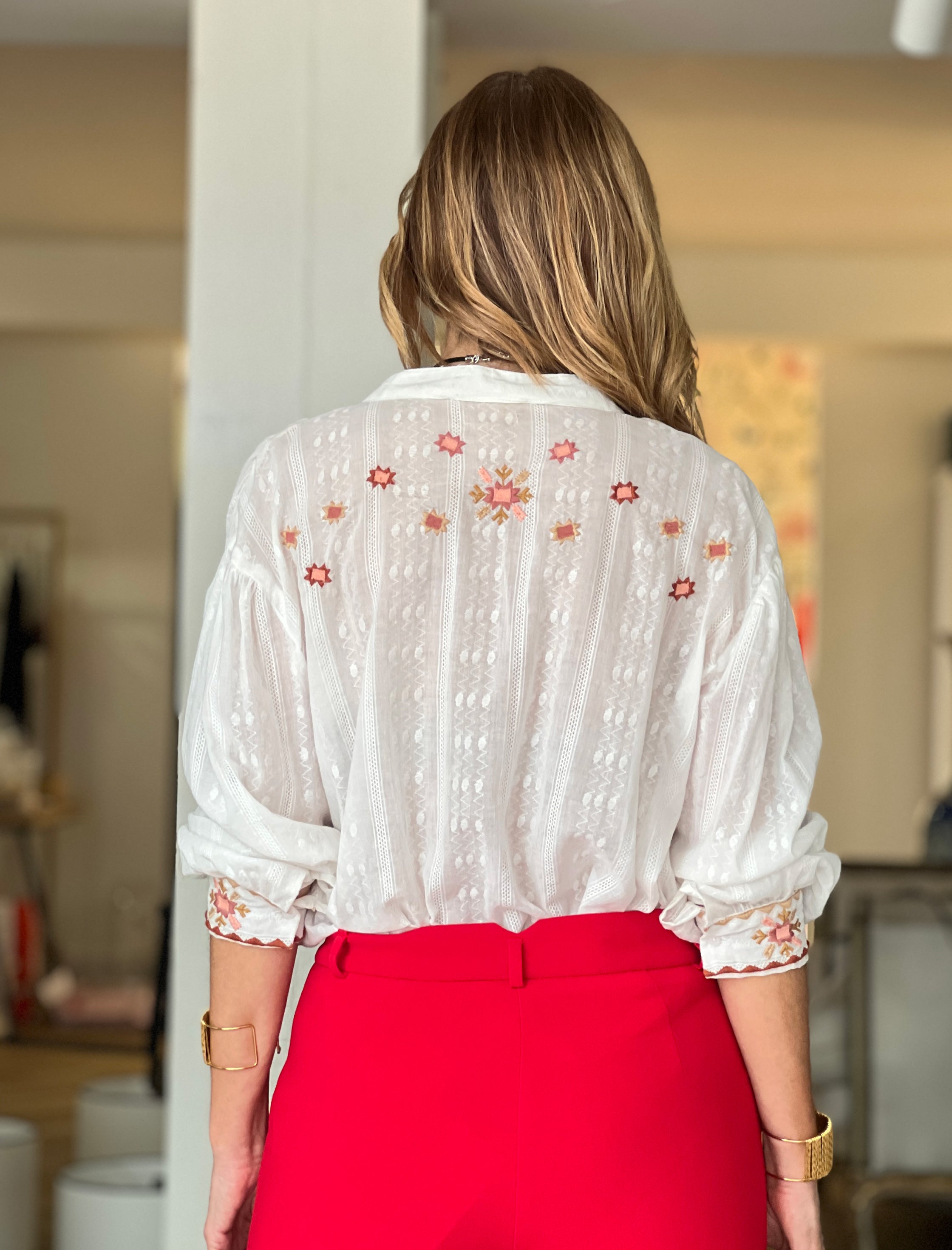 CAMISA BORDADA ARTESANA