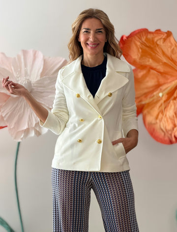 Chaqueta cruzada punto chic blanca
