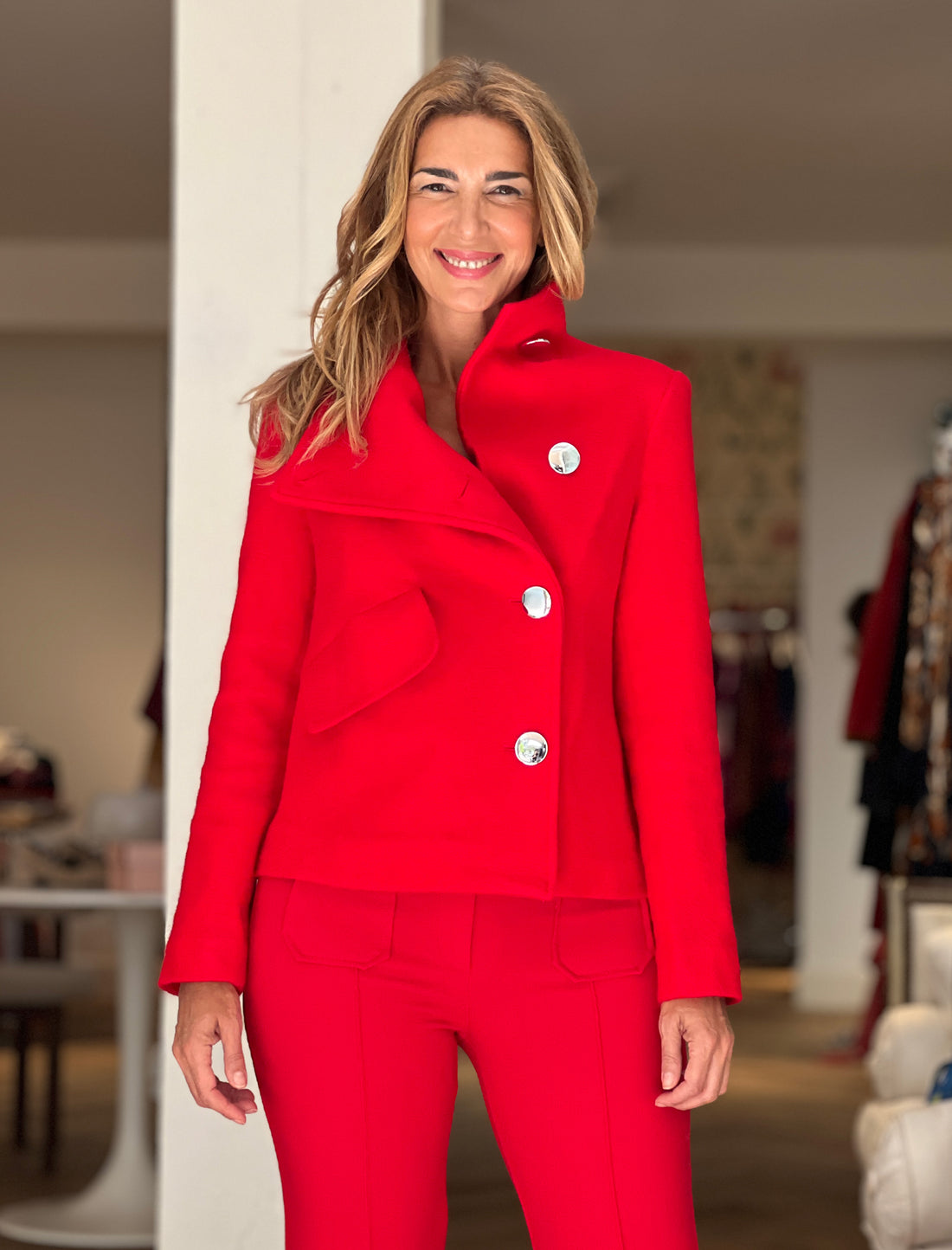 Chaqueta supersuave de botones roja