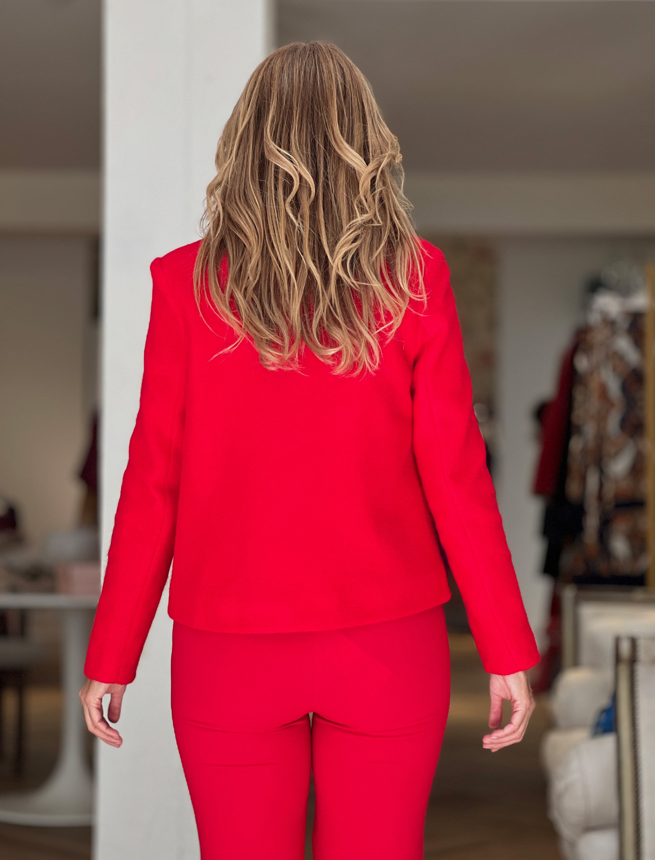 Chaqueta supersuave de botones roja