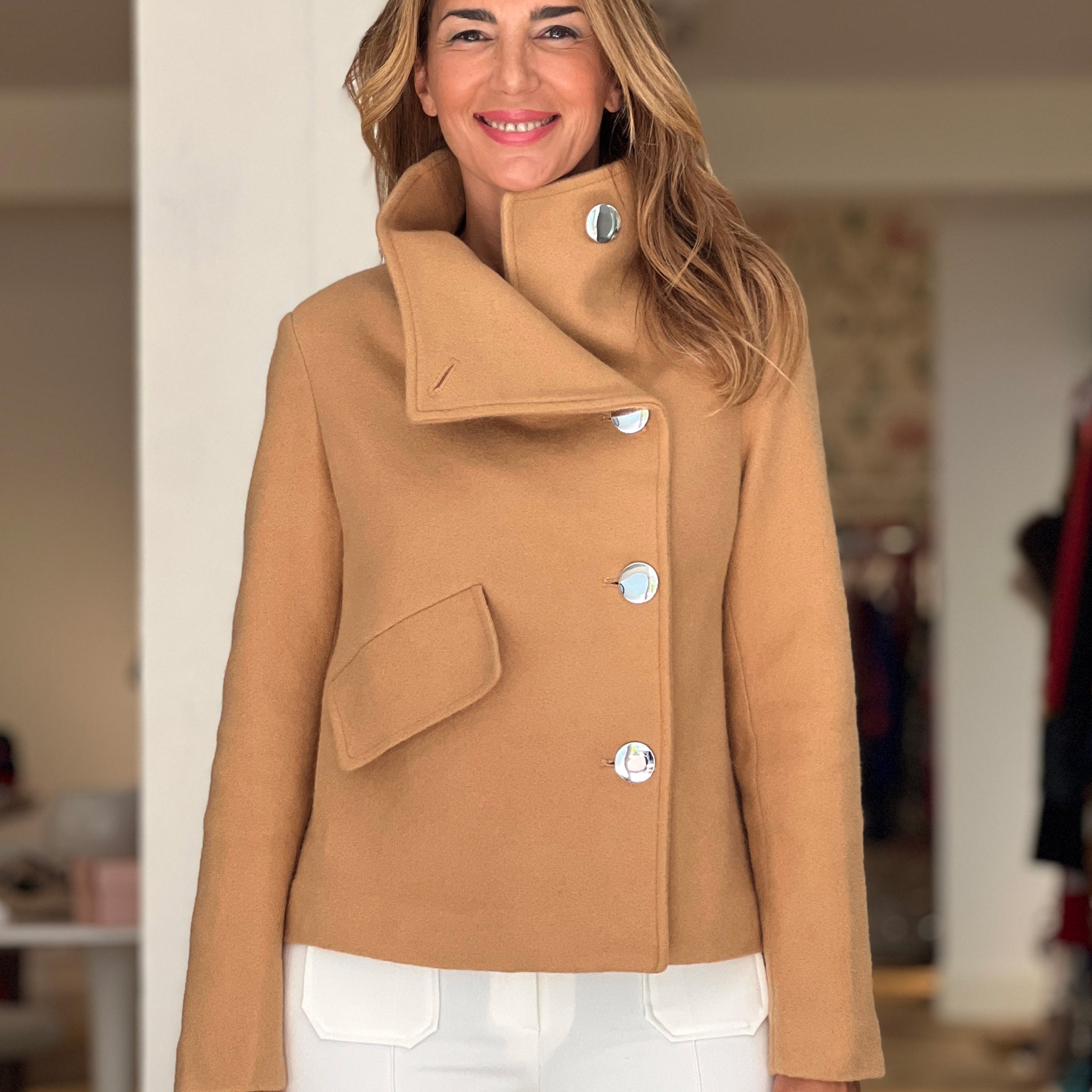 Chaqueta supersuave de botones camel