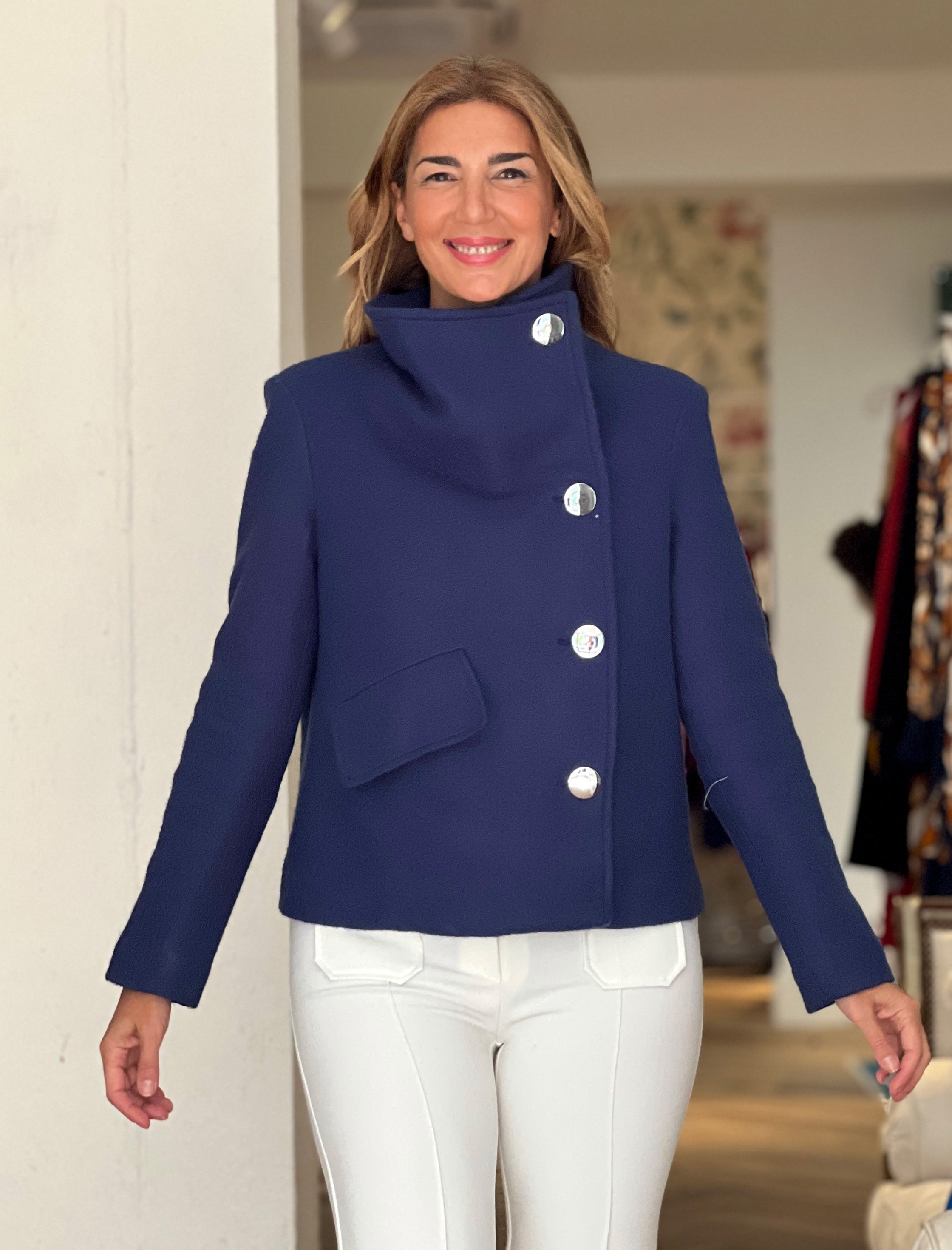Chaqueta supersuave de botones azulón