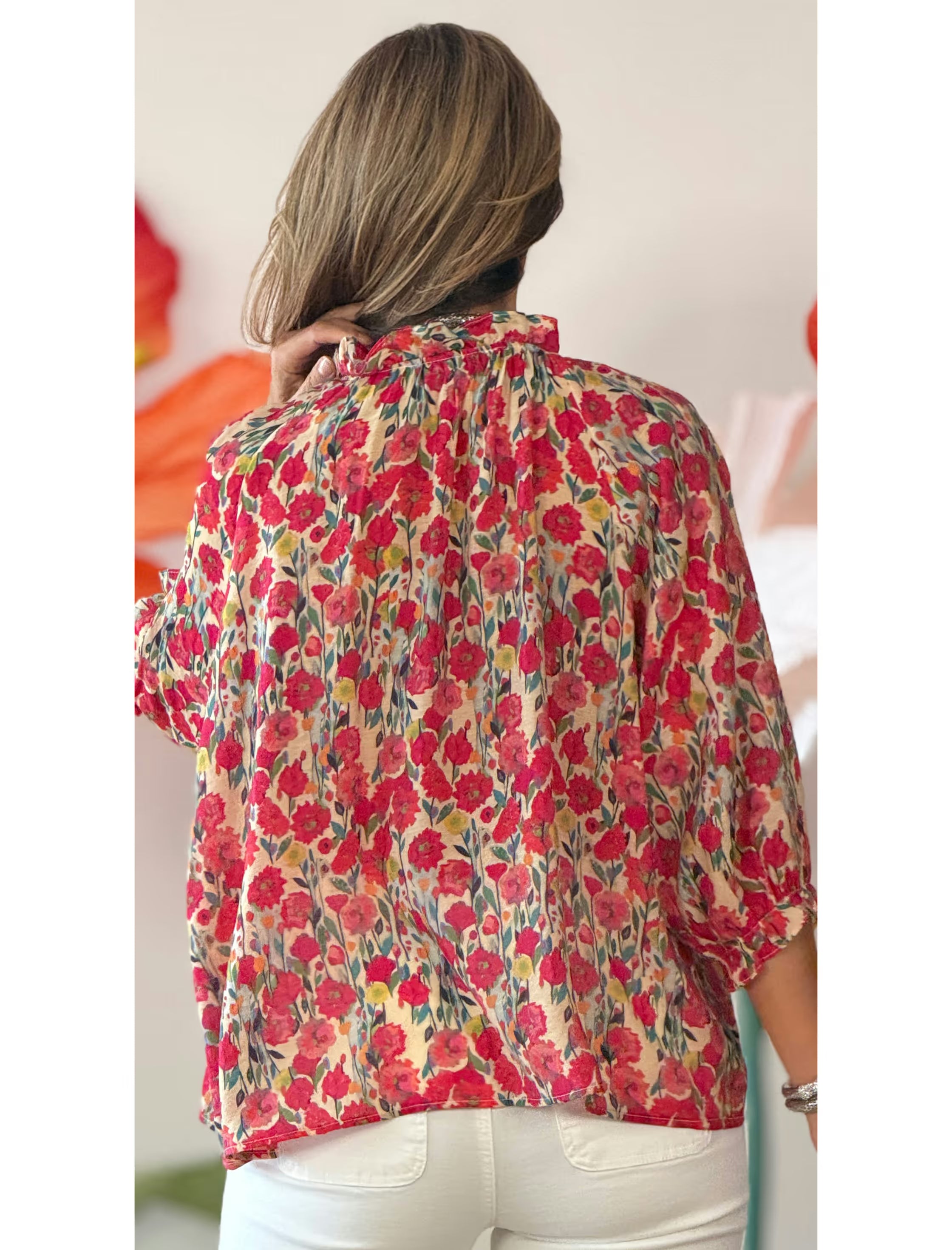 Camisa de flores bonitas