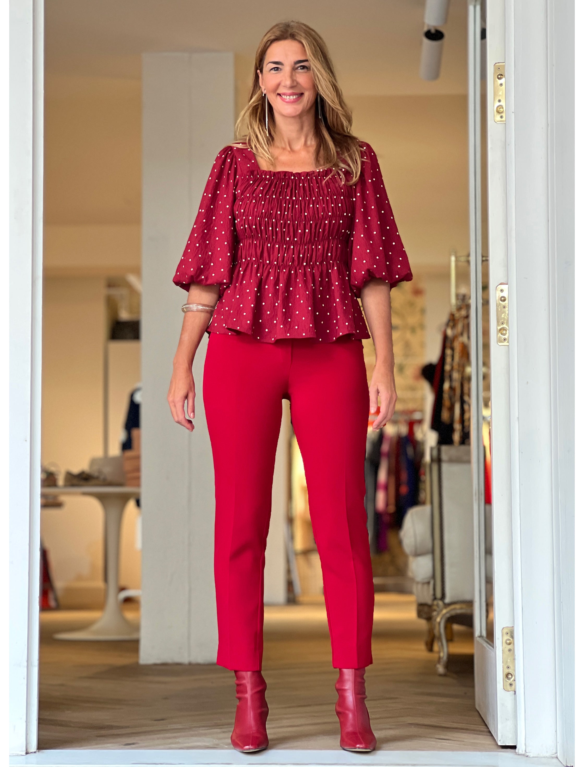 Cuerpo de lunares marsala