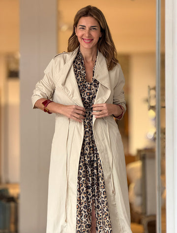 Trench beige estilazo