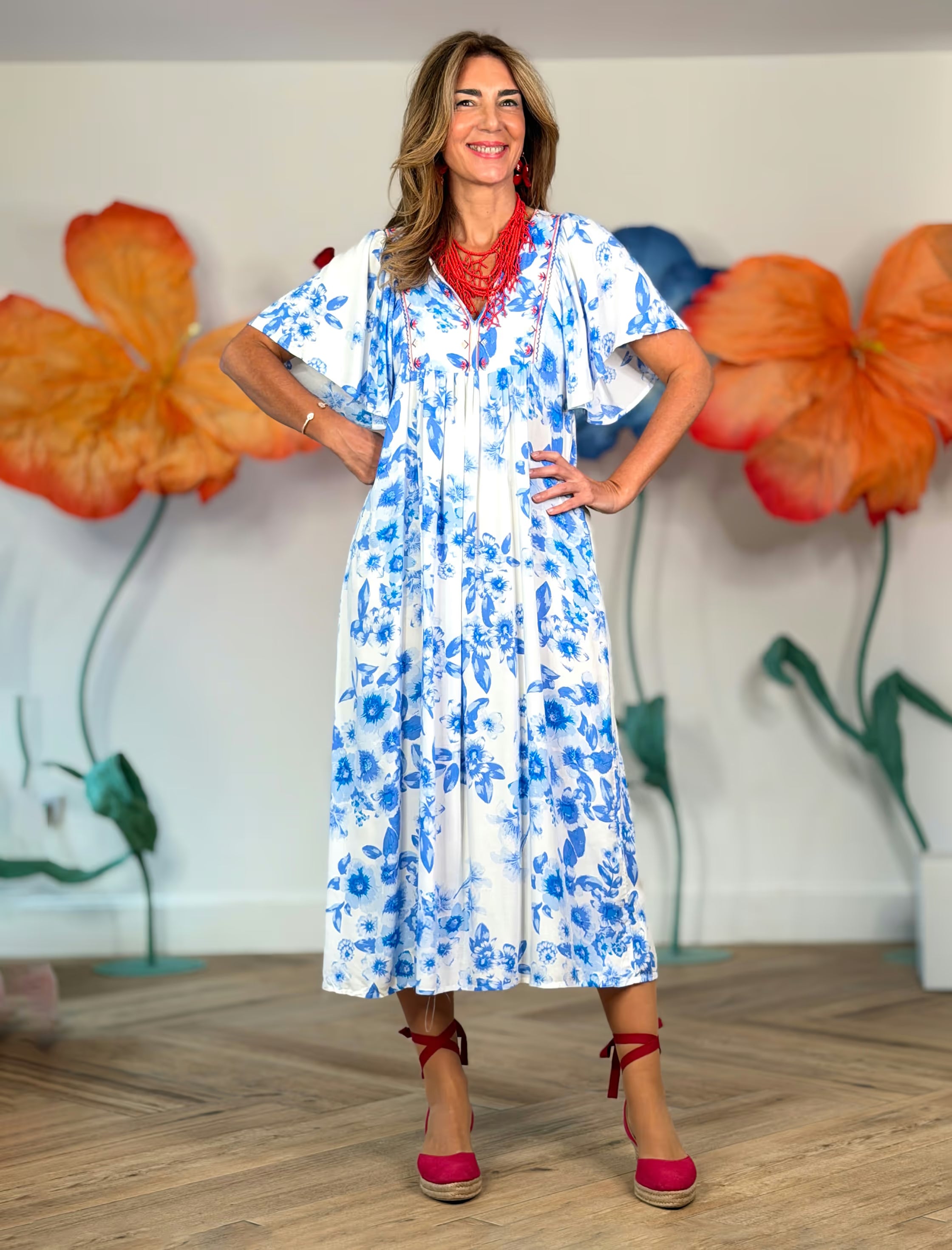 Kaftán floral bordado