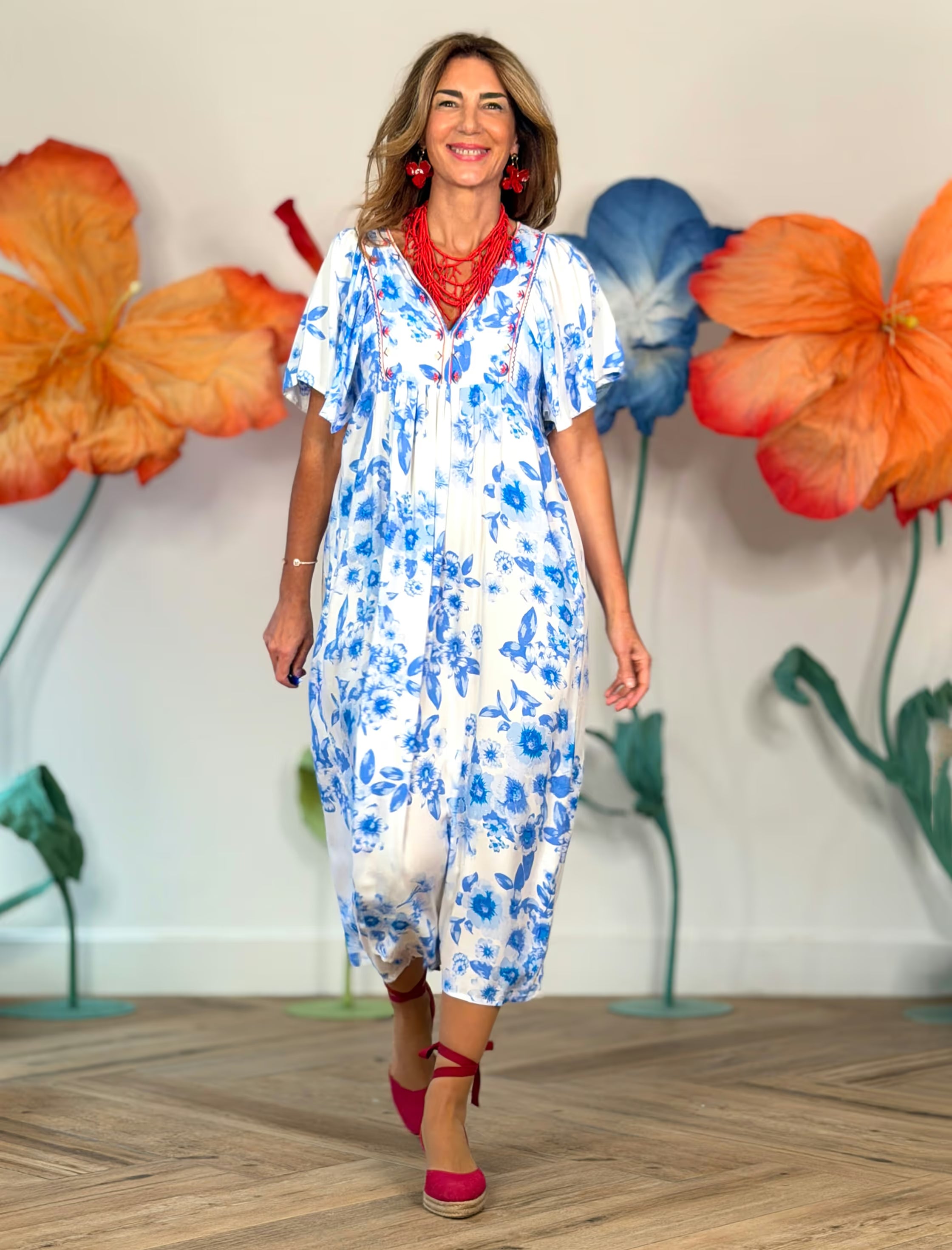 Kaftán floral bordado