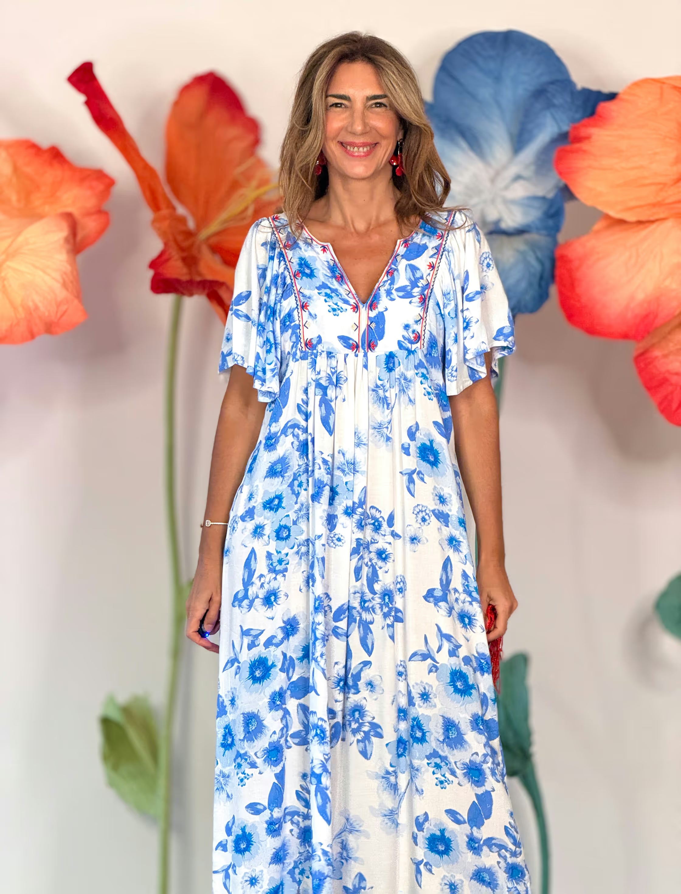 Kaftán floral bordado
