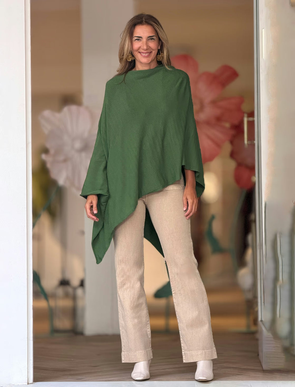 New green delicious chic cape