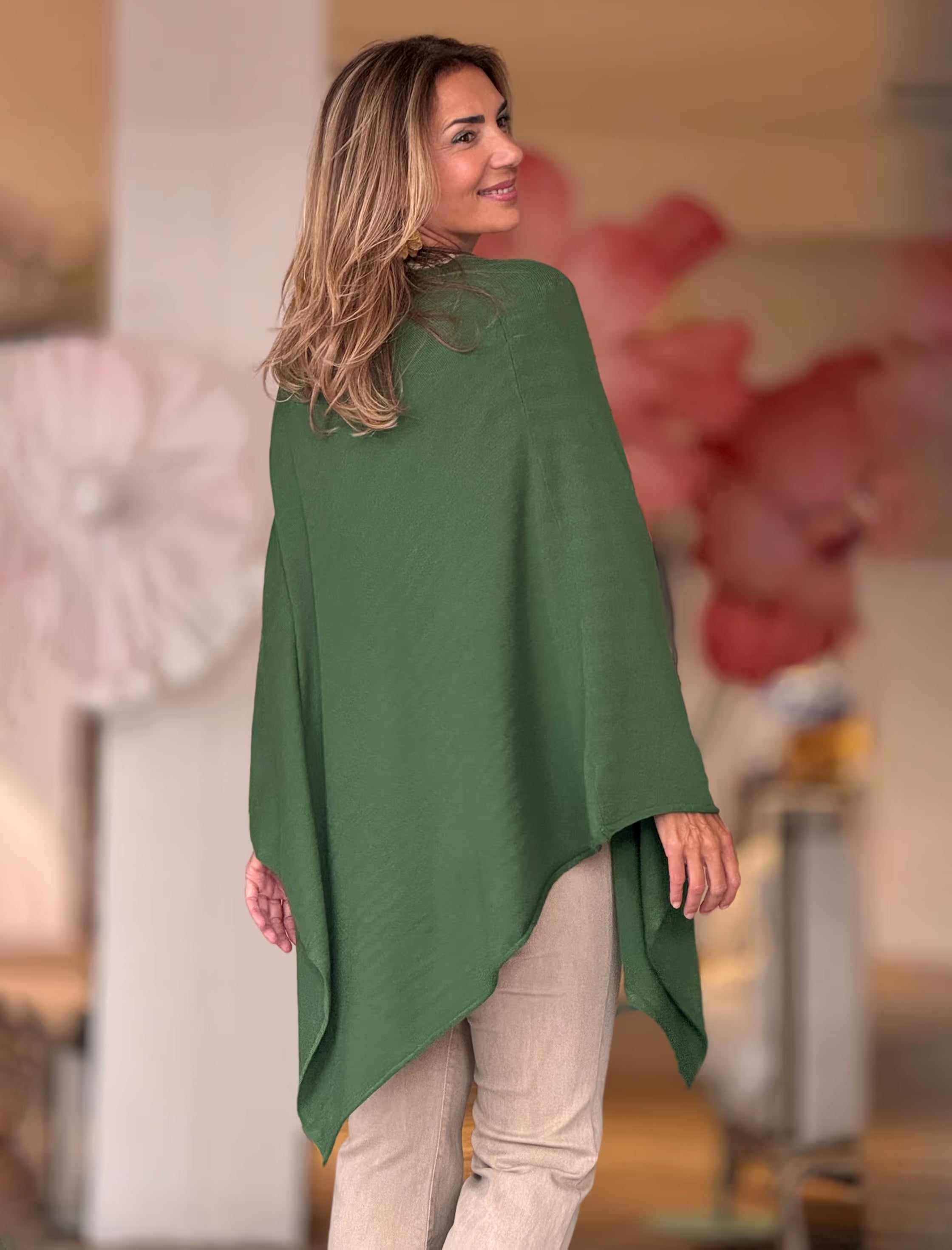 New green delicious chic cape