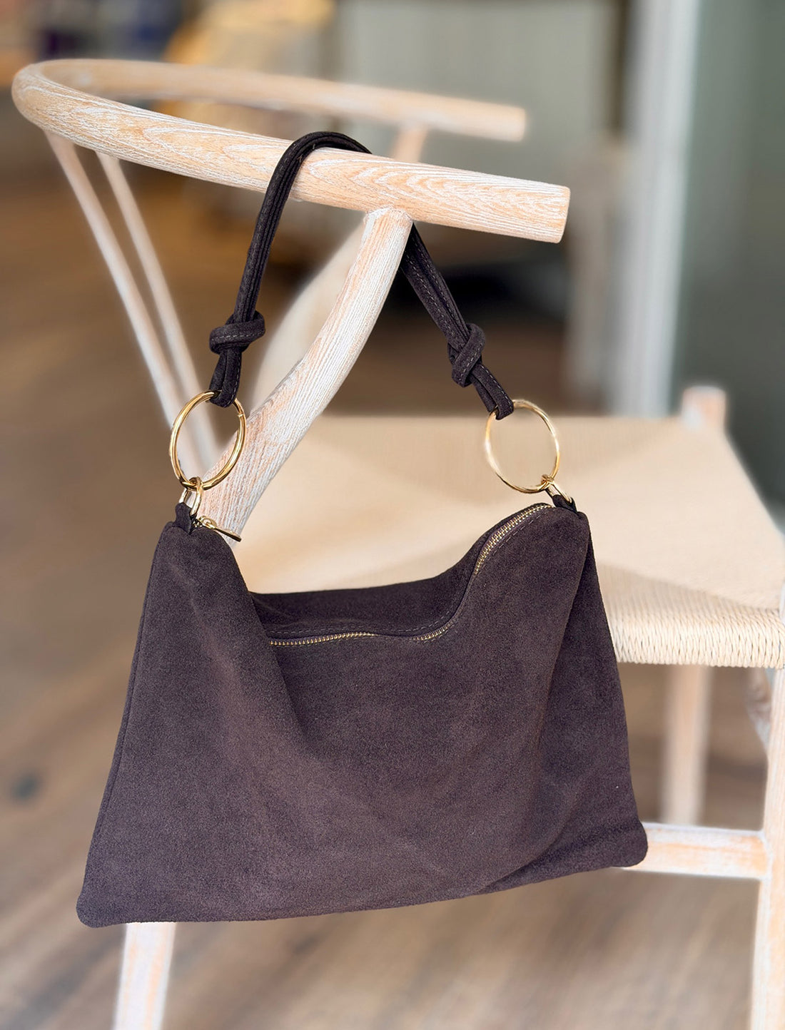 Bolso marrón chocolate aros ideal
