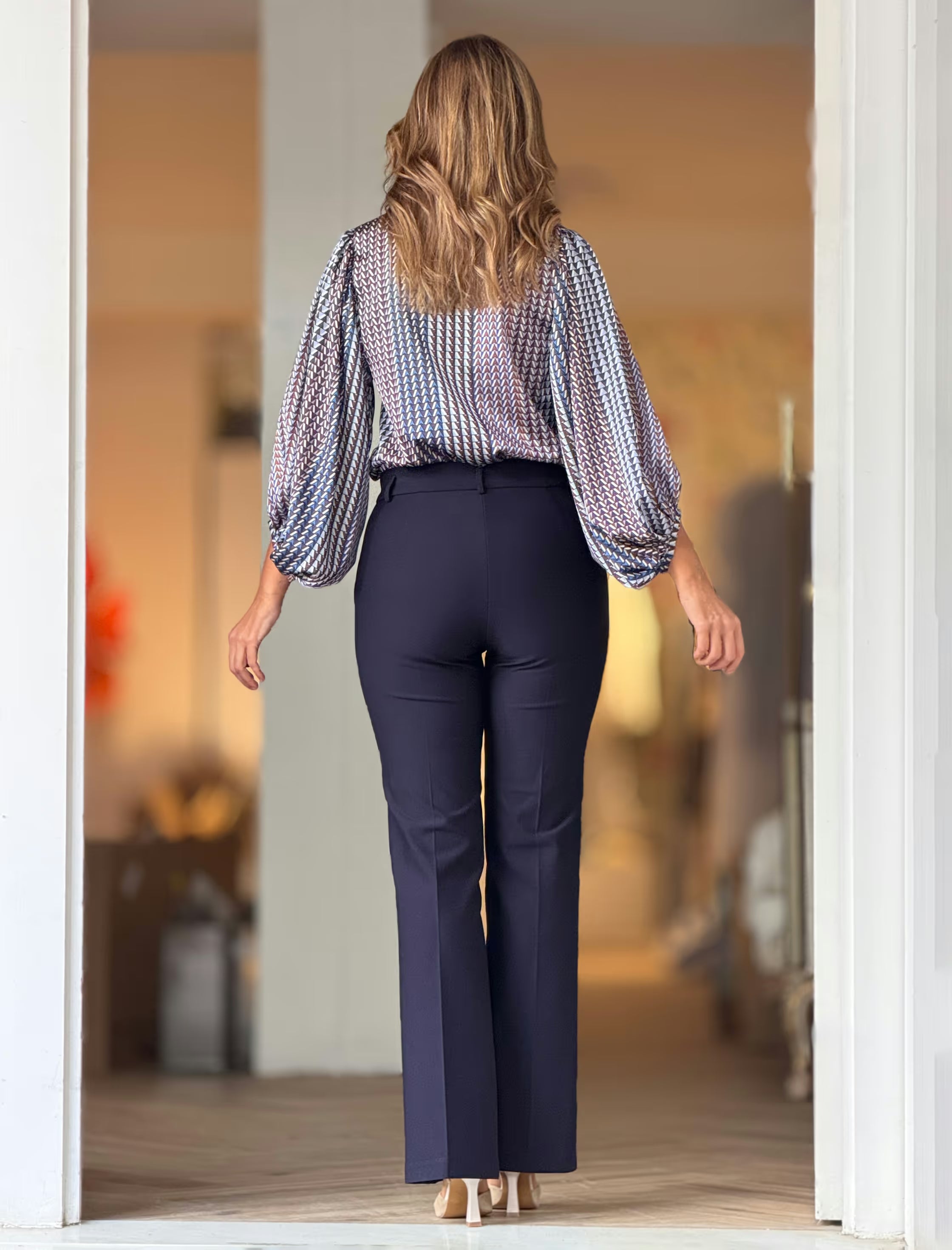 Pantalón Marino muy favorecedor elástico
