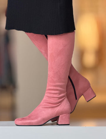 Bota Alicia nude