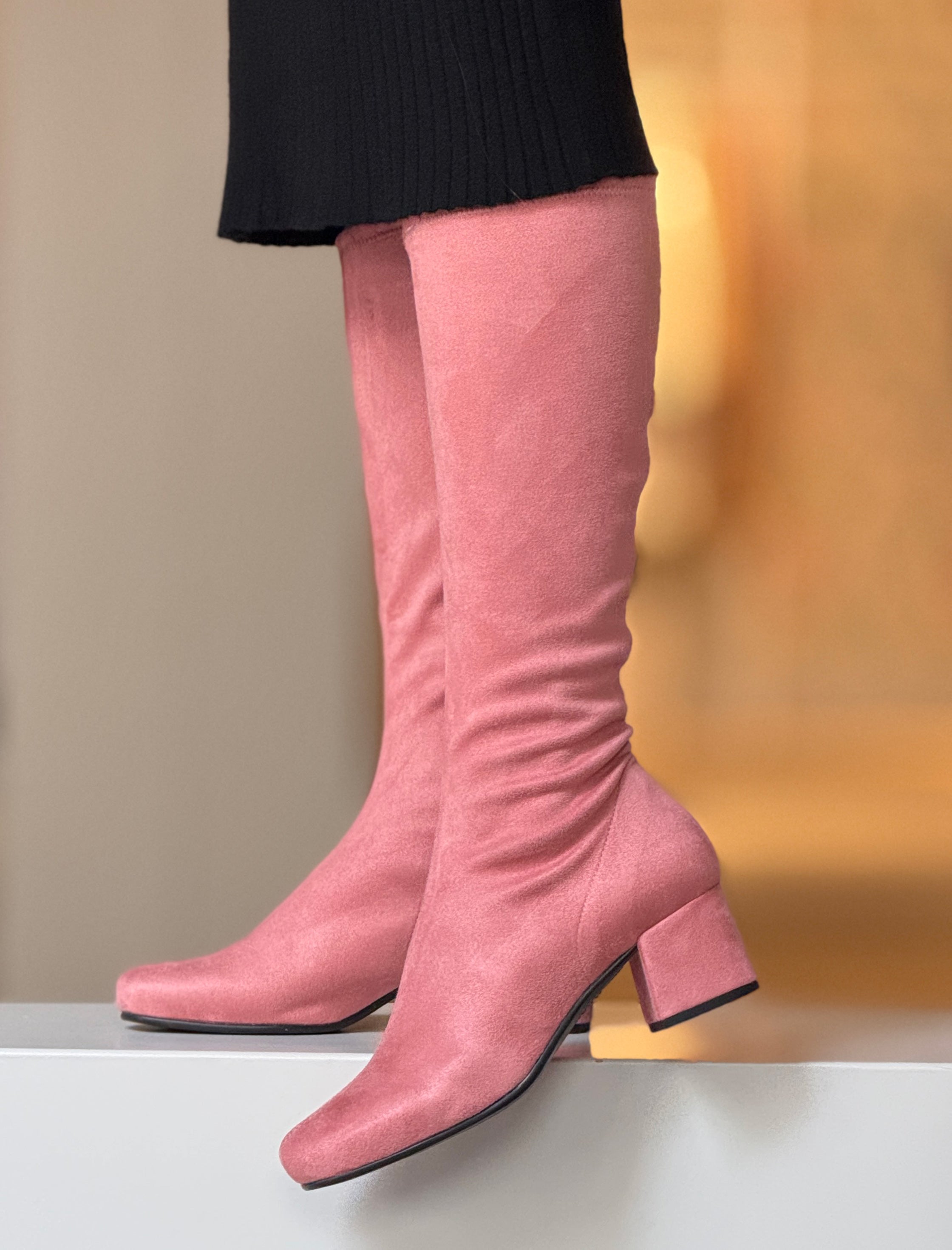 Bota Alicia nude