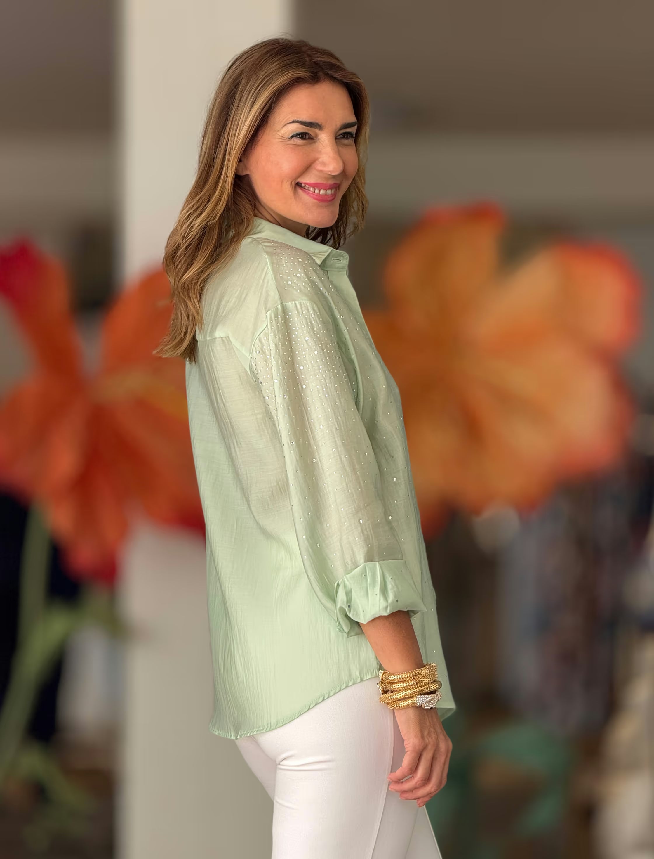 Camisa verde con brillantes