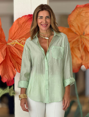 Camisa verde con brillantes