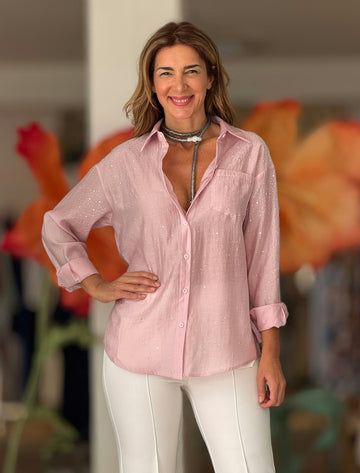 Camisa rosa con brillantes