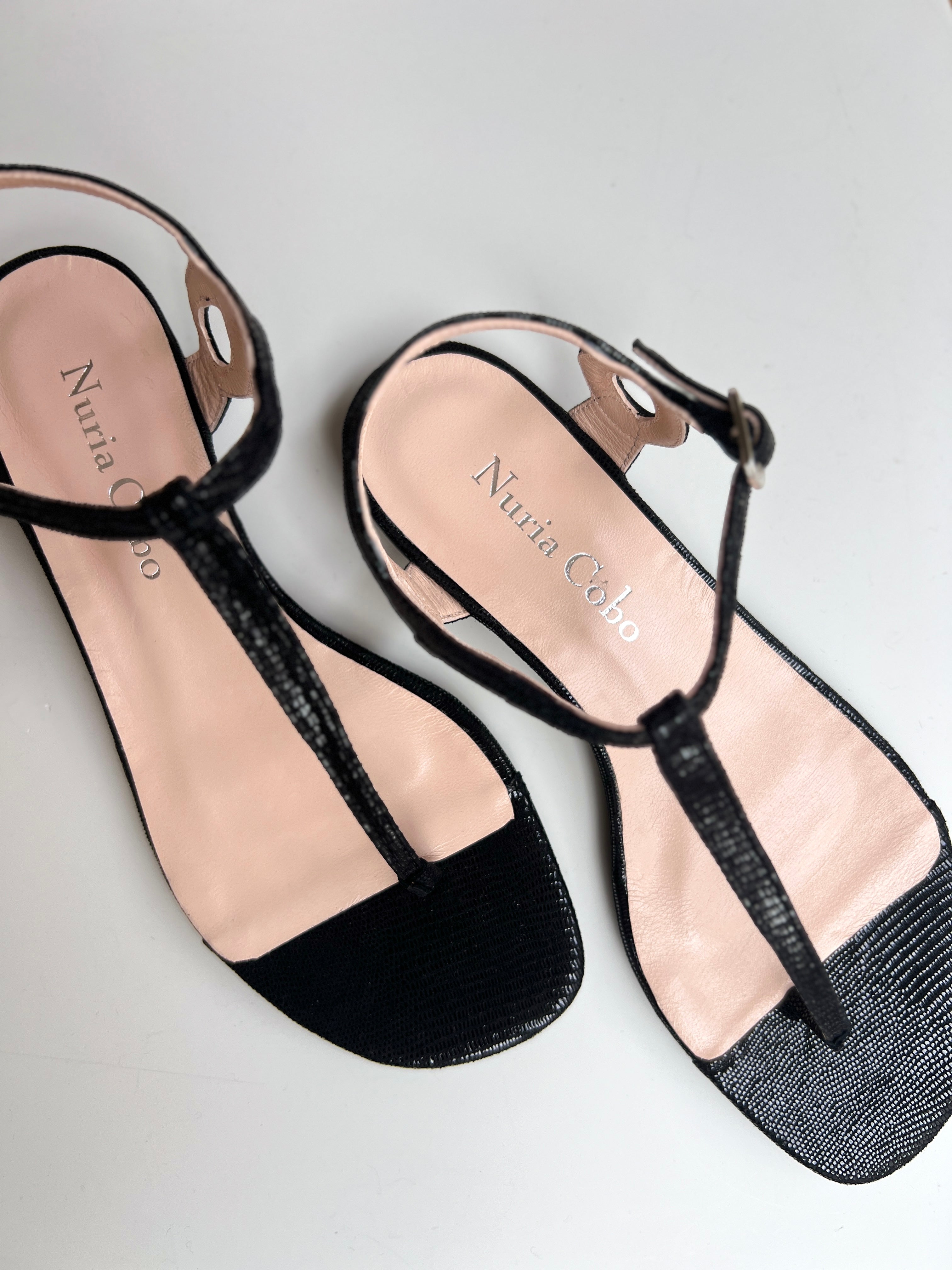 SANDALIA IMPRESCINDIBLE CHIC NEGRO