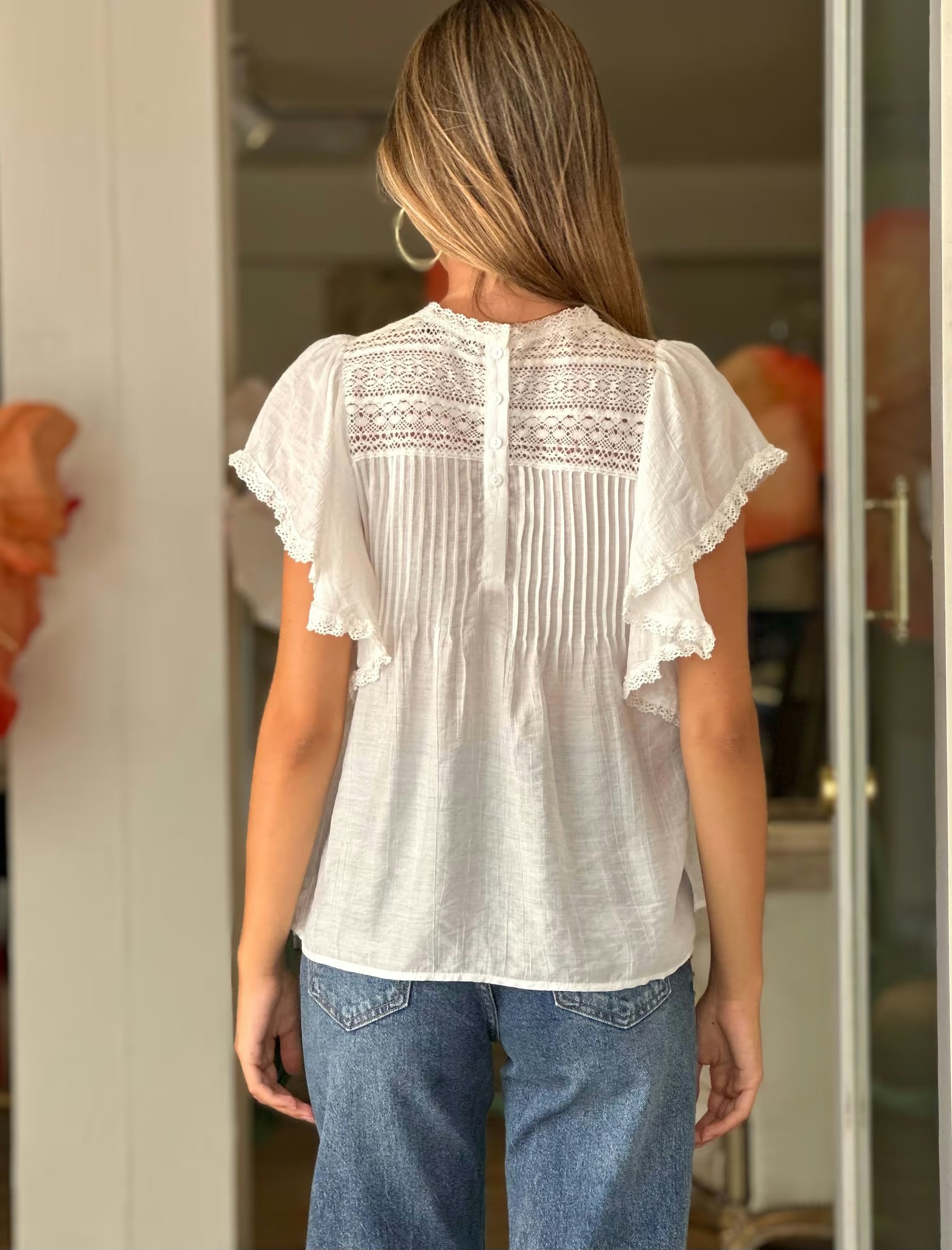 Blusa de encajes preciosa