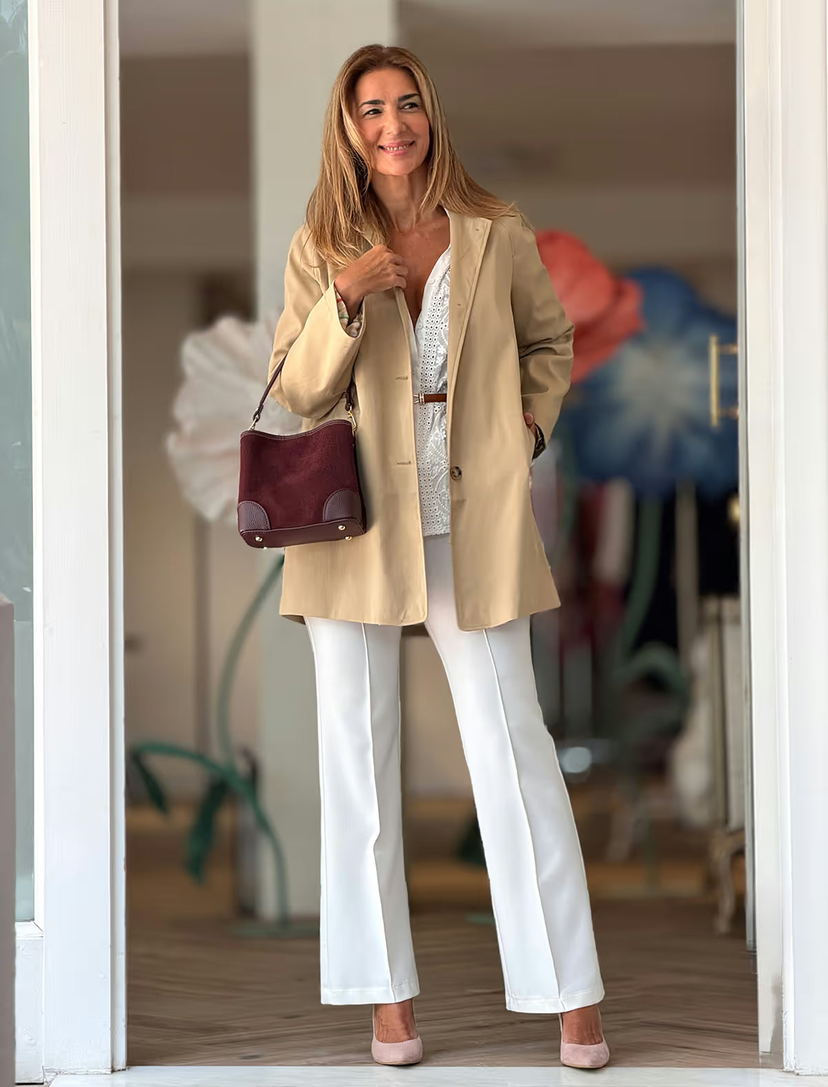 Gabardina muy chic bonita