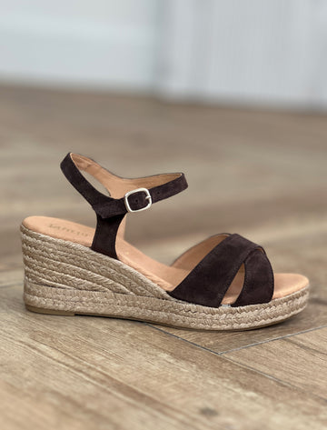 Beautiful chocolate brown wedge sandal espadrille