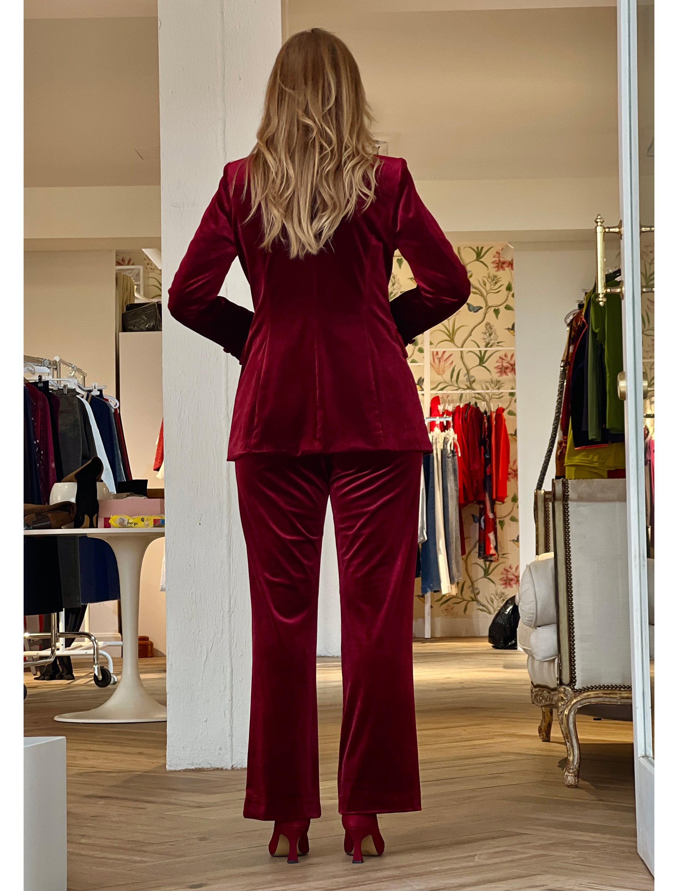 Pantalón ideal de terciopelo burdeos