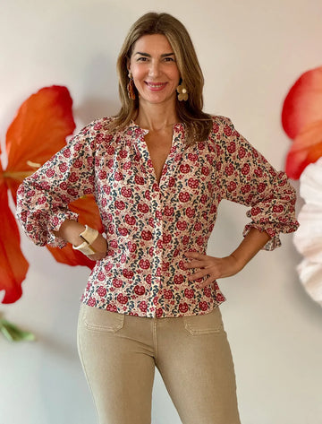 Camisa de flores bonita