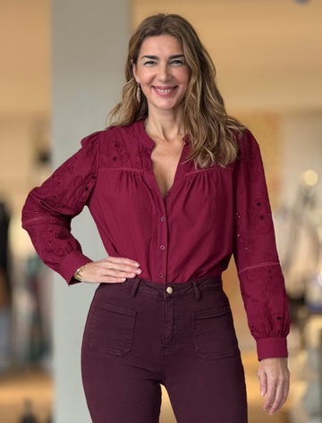 Camisa bonita burdeos