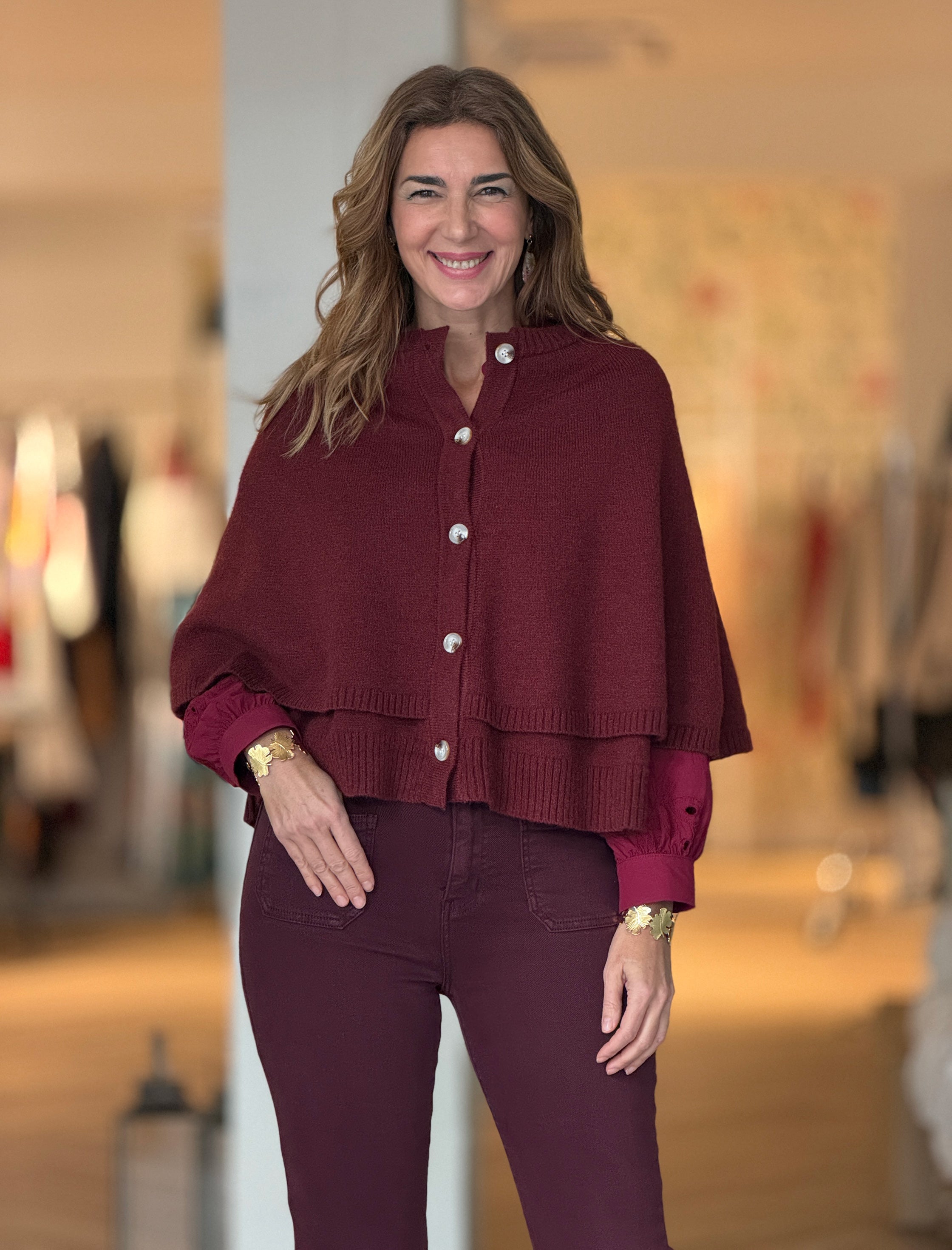 Capa de punto superchic burdeos