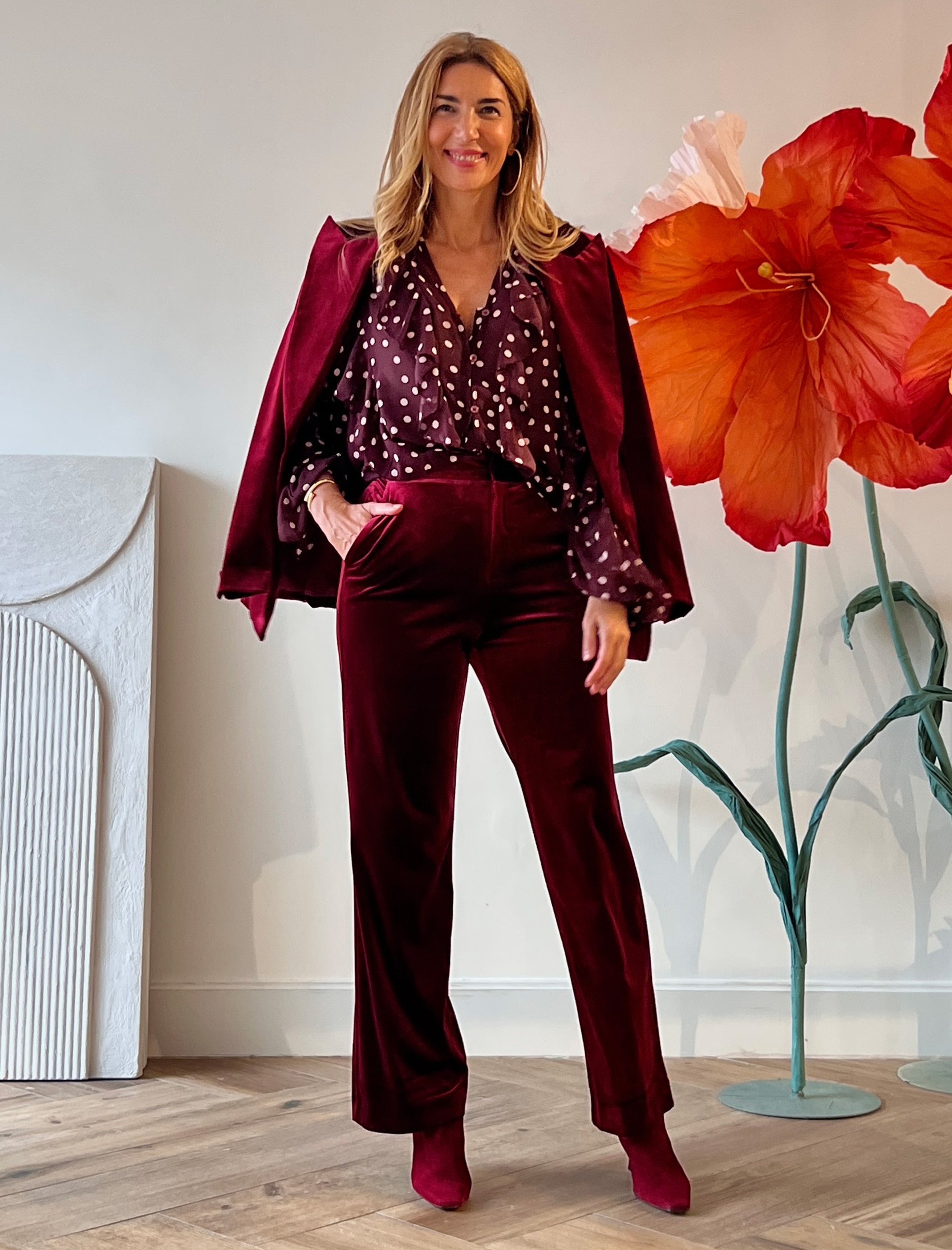 Pantalón ideal de terciopelo burdeos