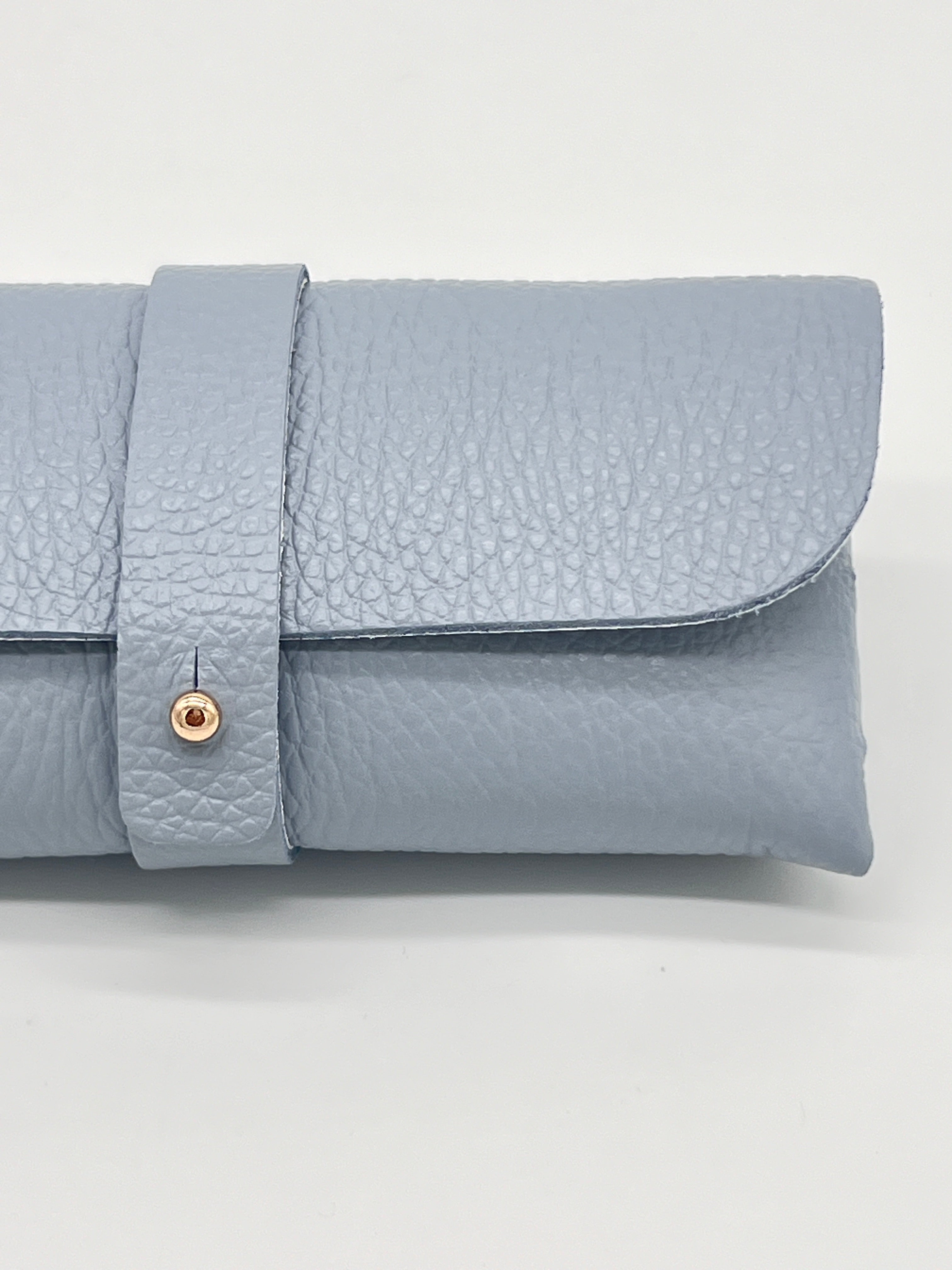 Funda de gafas de piel celeste