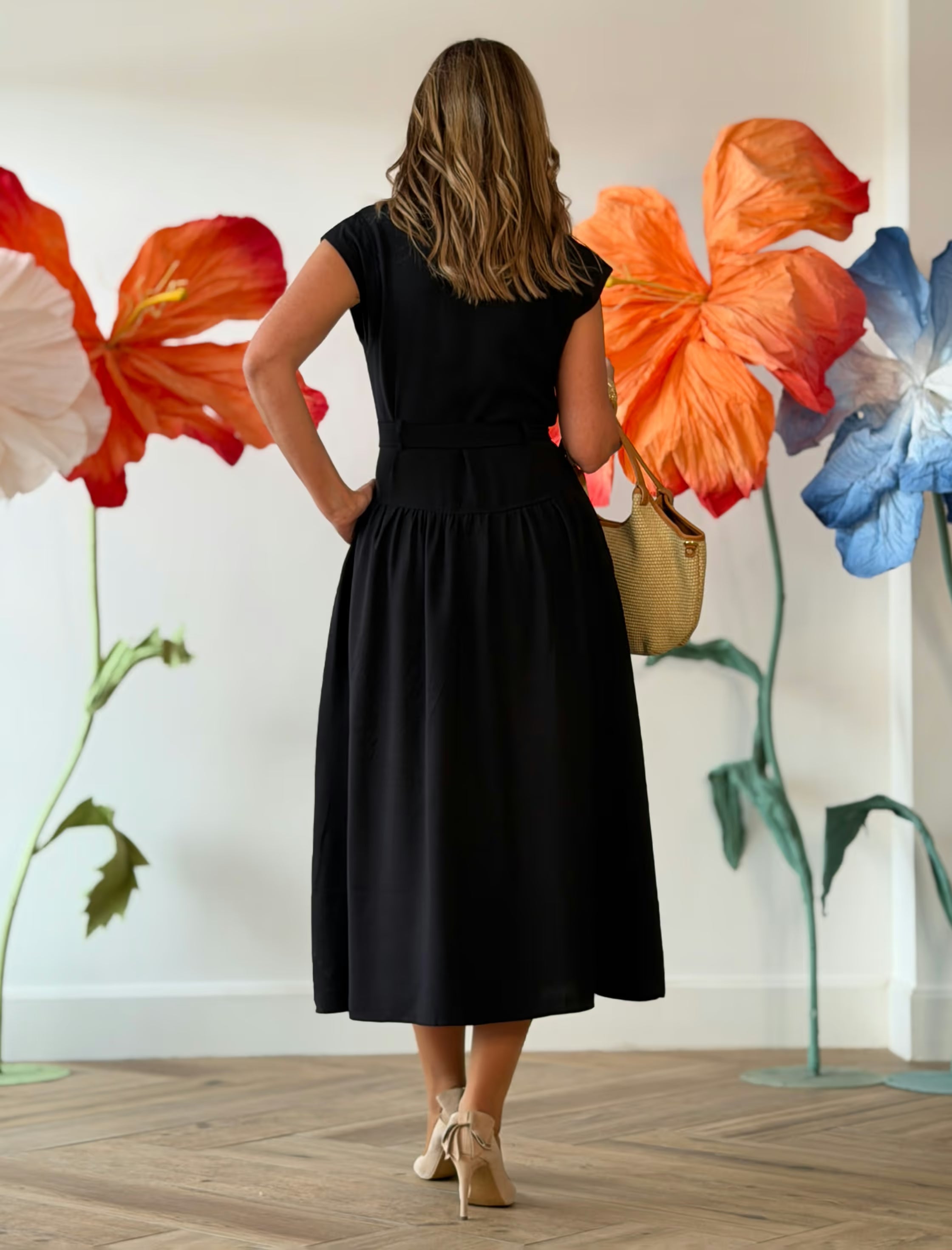 Vestido midi chic negro