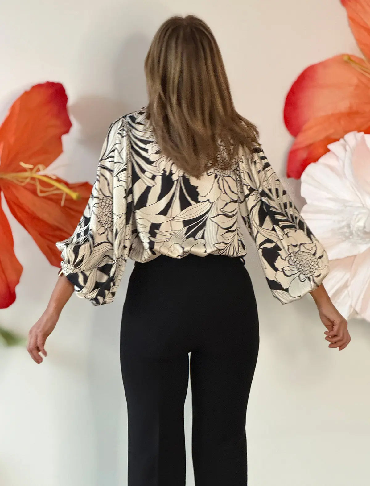 Camisa con mangas espectaculares floreal