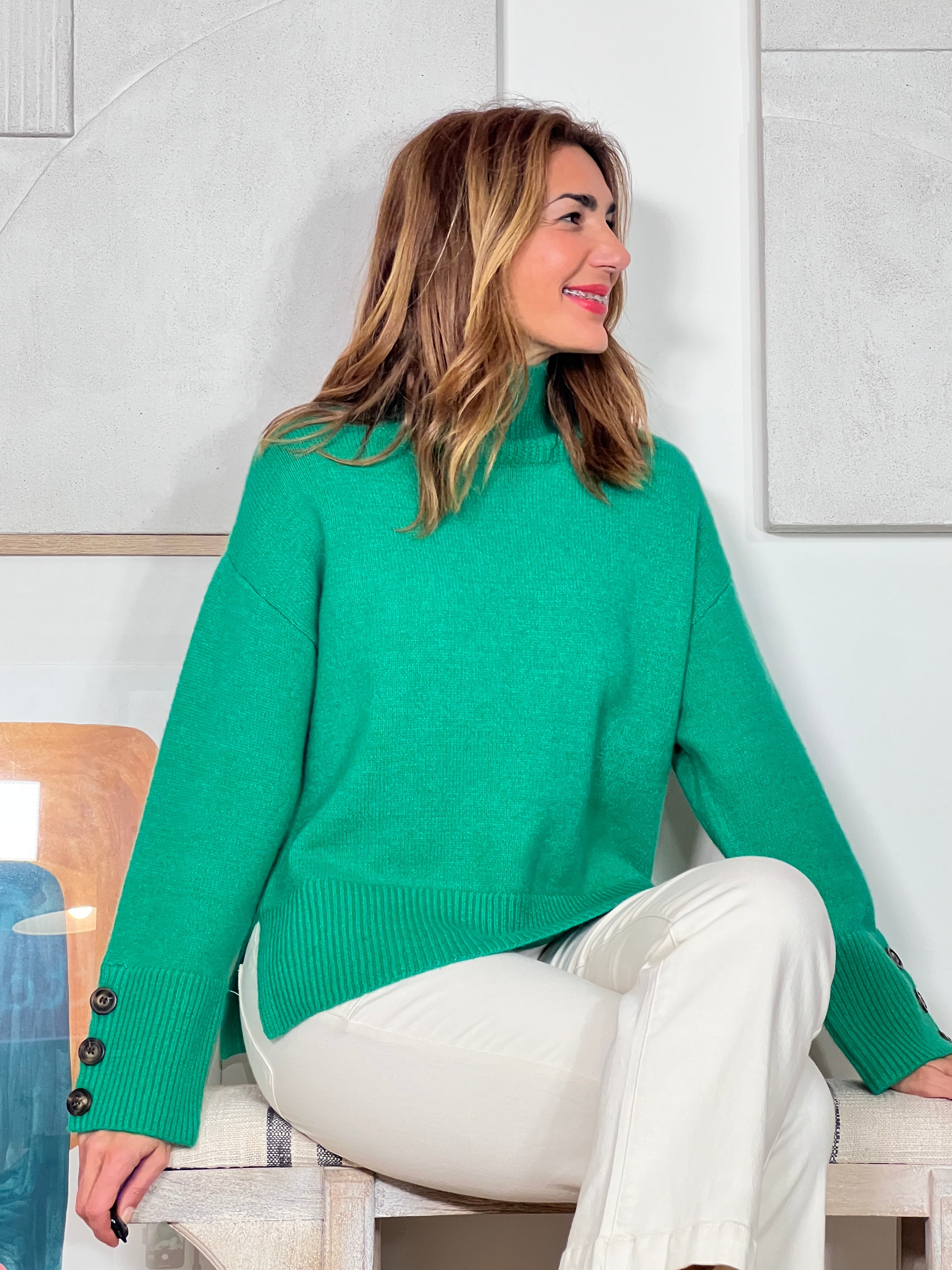 SOFT GREEN BUTTON SWEATER
