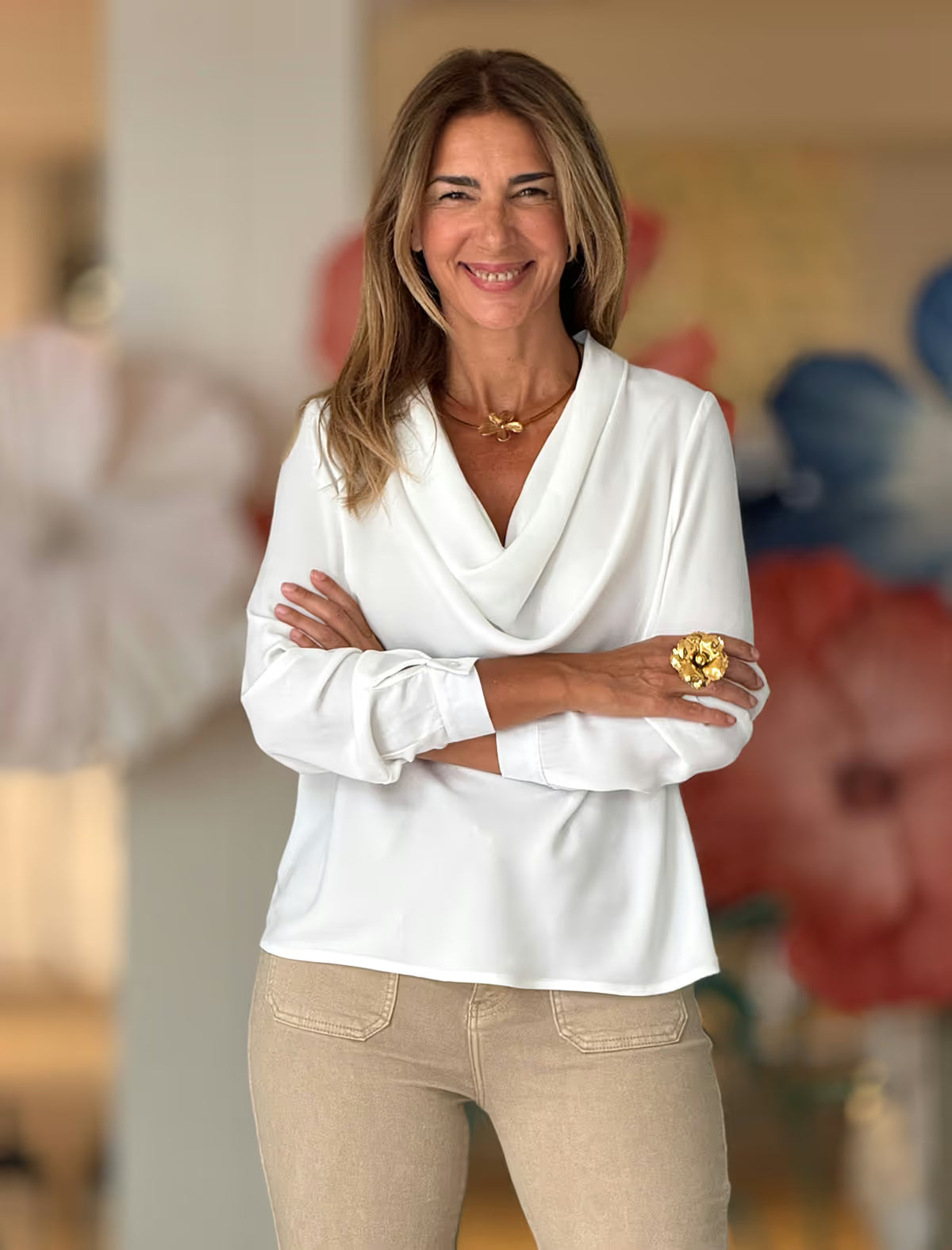 Camisa blanca fluida fondo chic