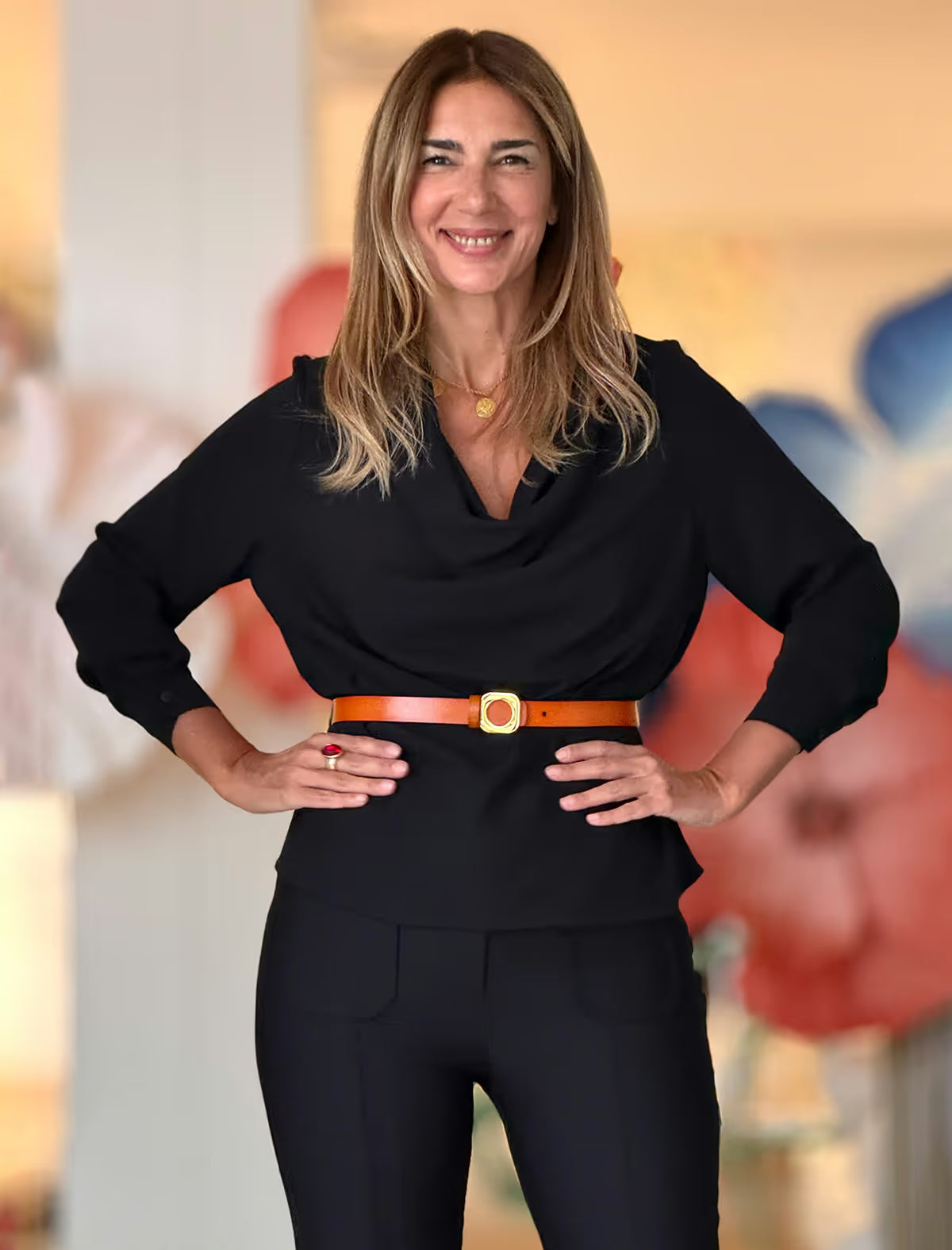 Camisa negra fluida fondo chic