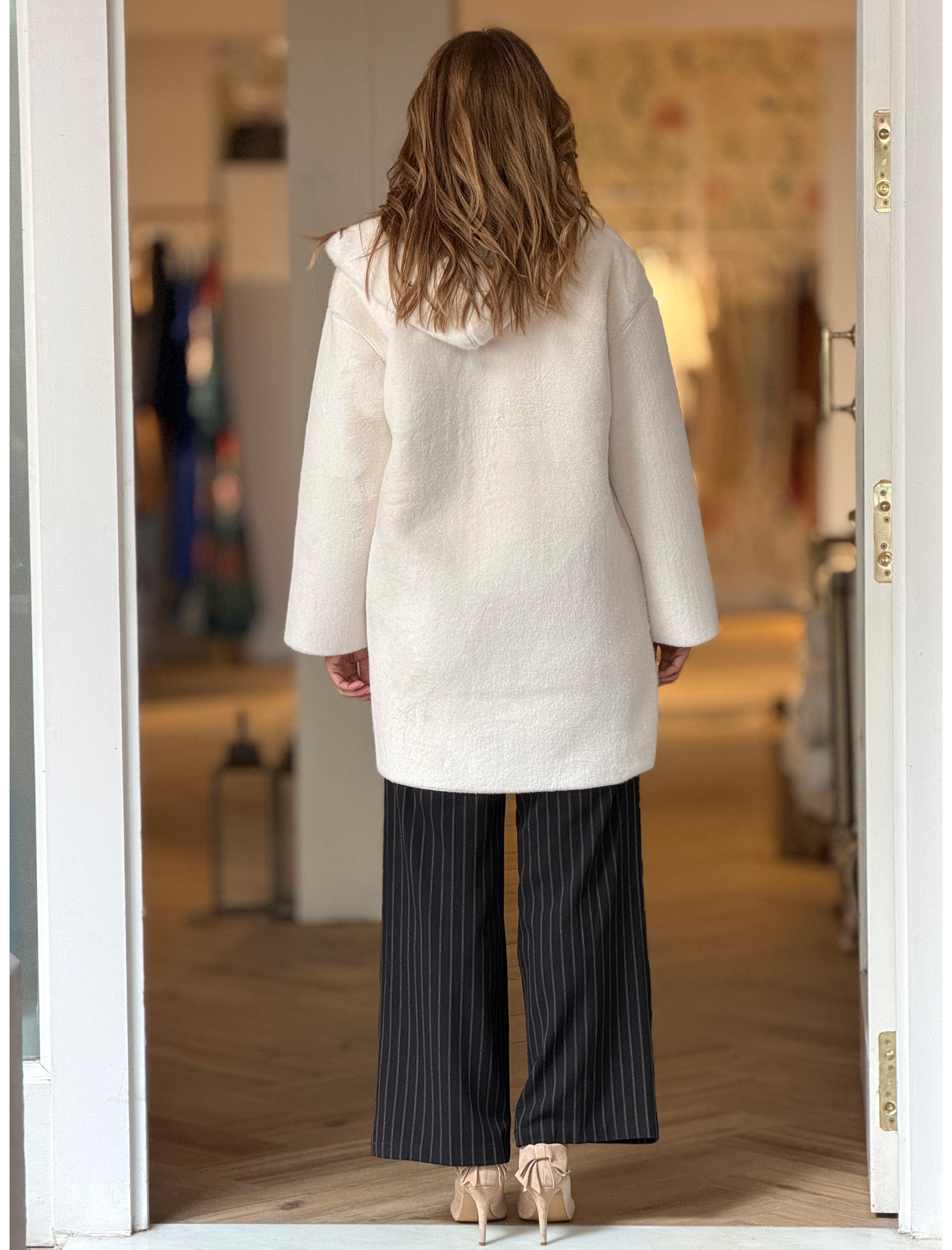 Soft ideal white trench coat