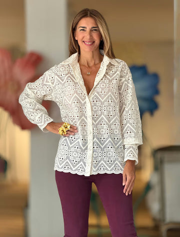 Camisa calada preciosa