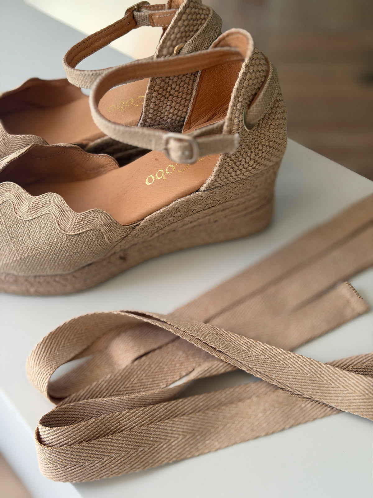 Alpargata de cuña natural blonda chic