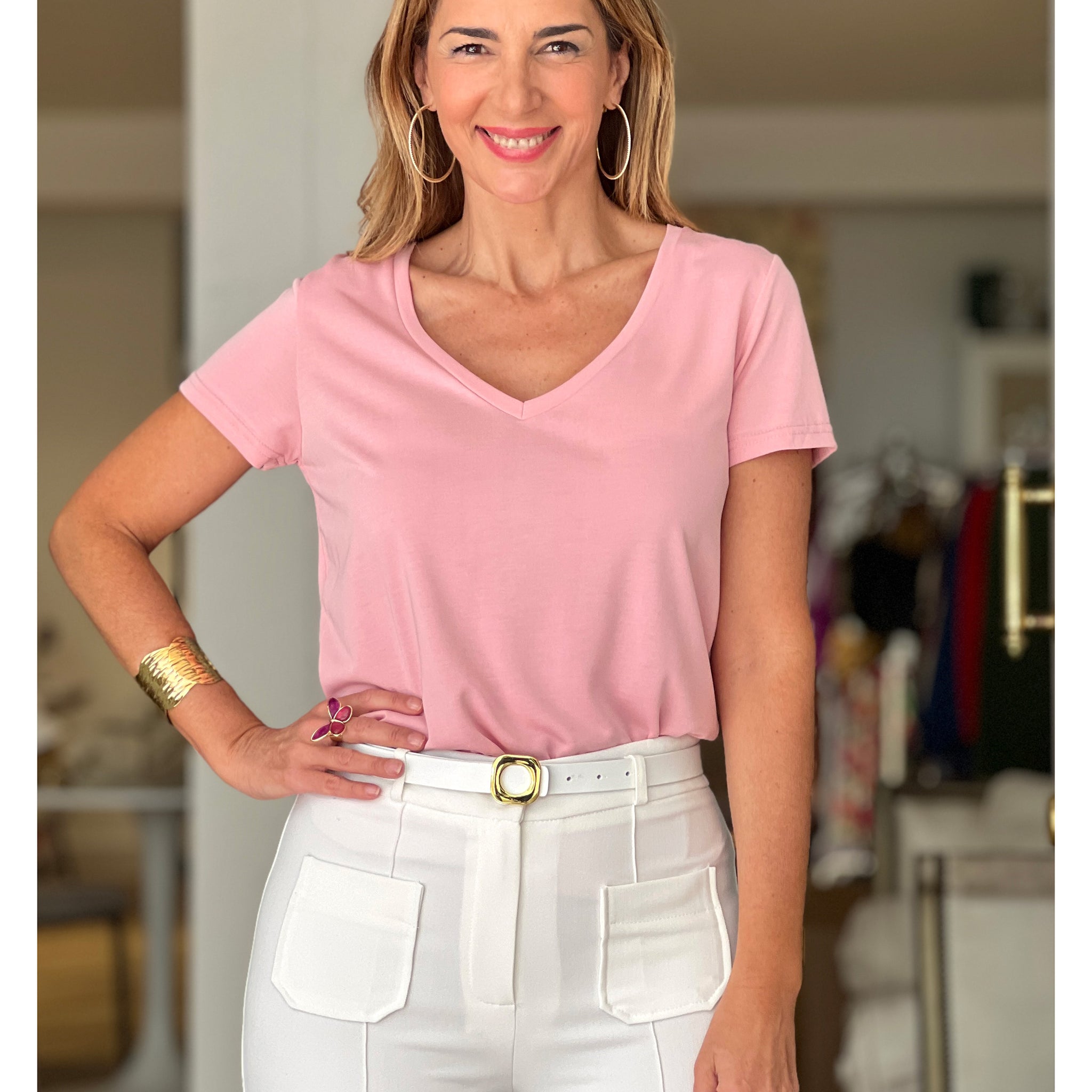 IDEAL PINK V-NECK T-SHIRT