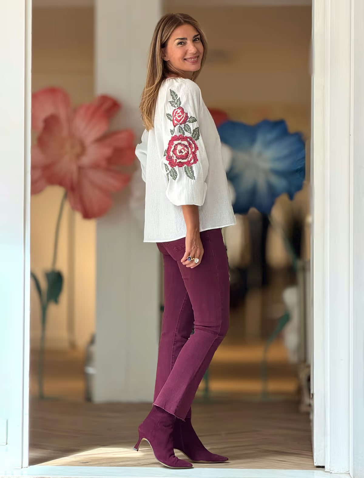 Camisa bordada flores petit point