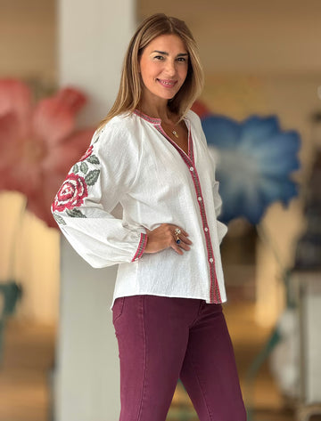 Camisa bordada flores petit point