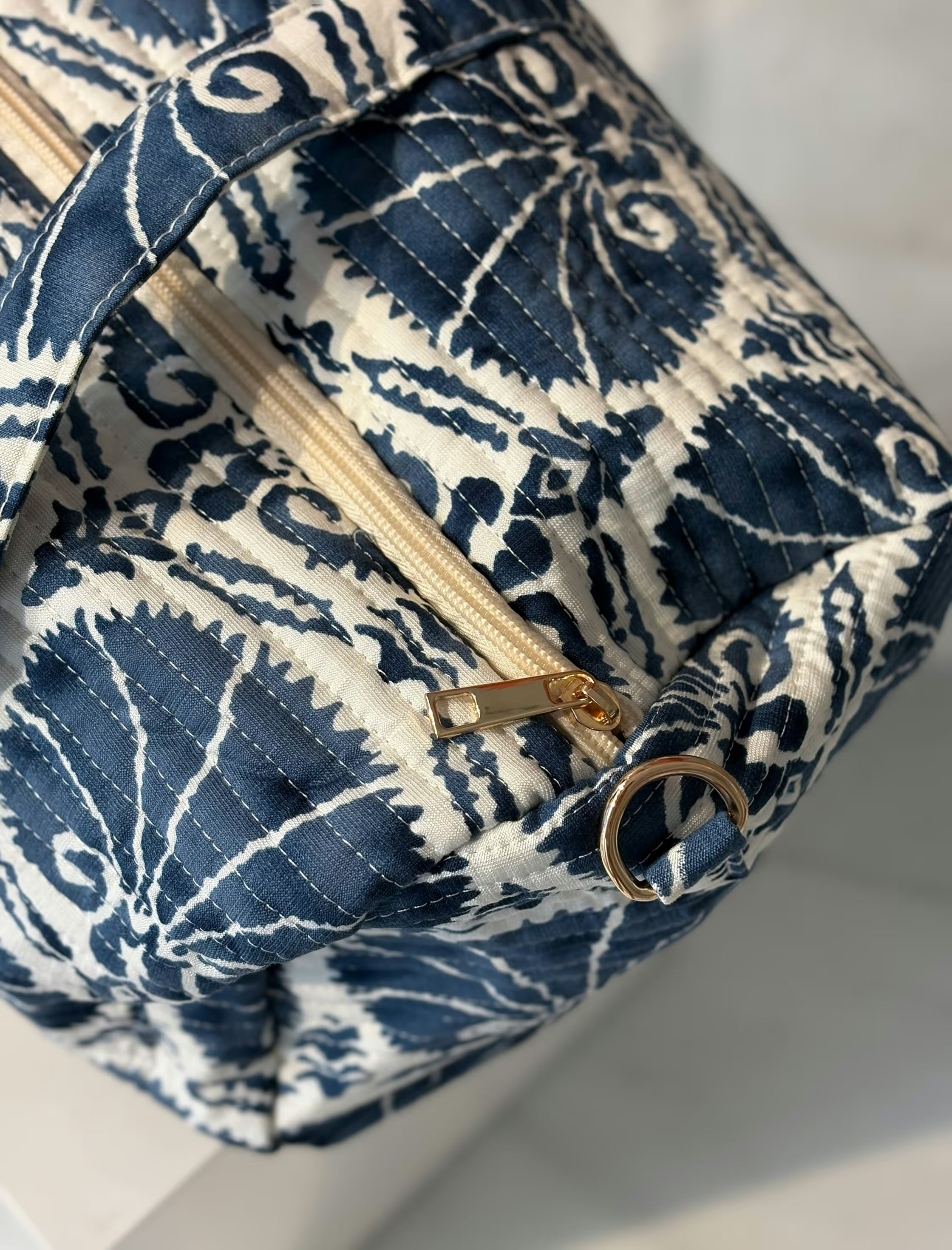 Bolsa de viaje estampada azules