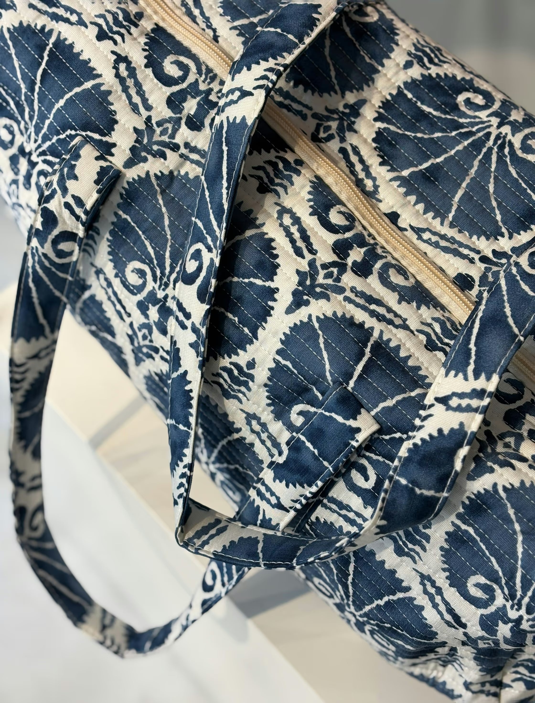 Bolsa de viaje estampada azules