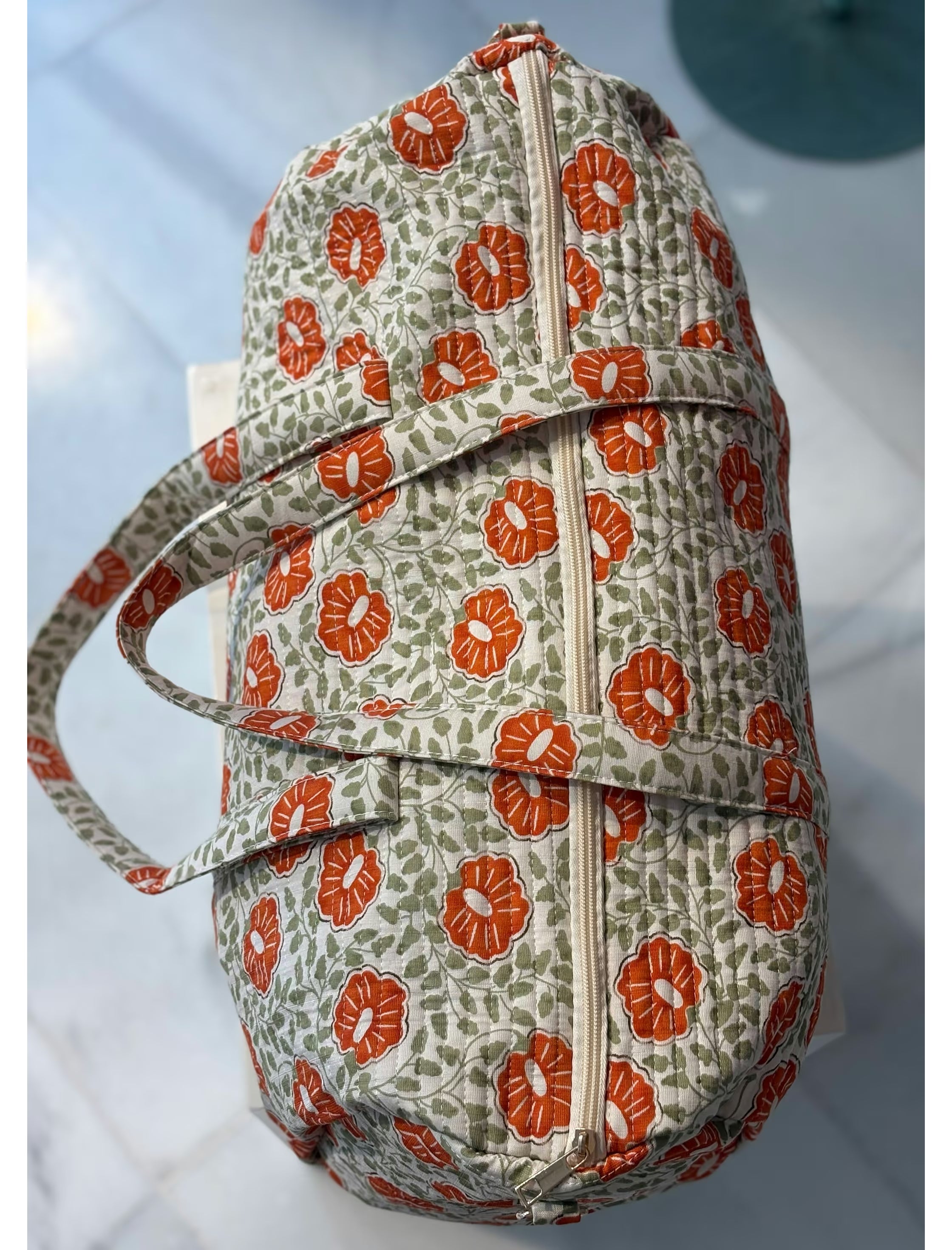 Bolsa de viaje estampada flores