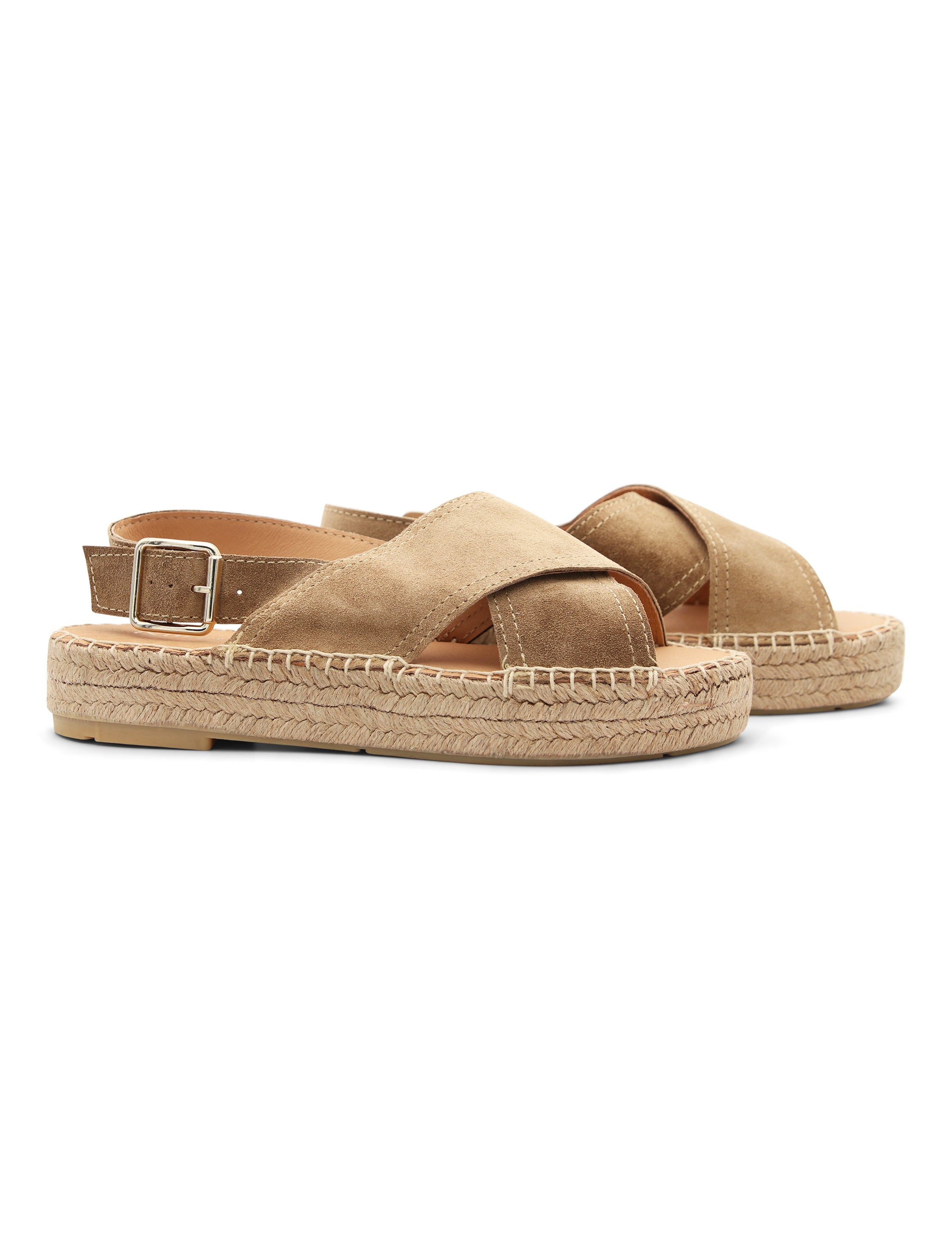 Alpargata plana cruzada chic camel