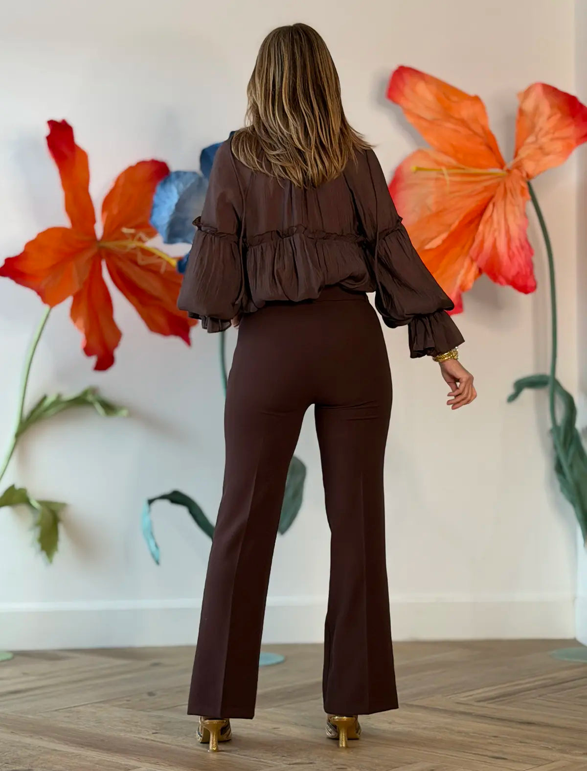 Pantalón ideal de bolsillos marrón chocolate