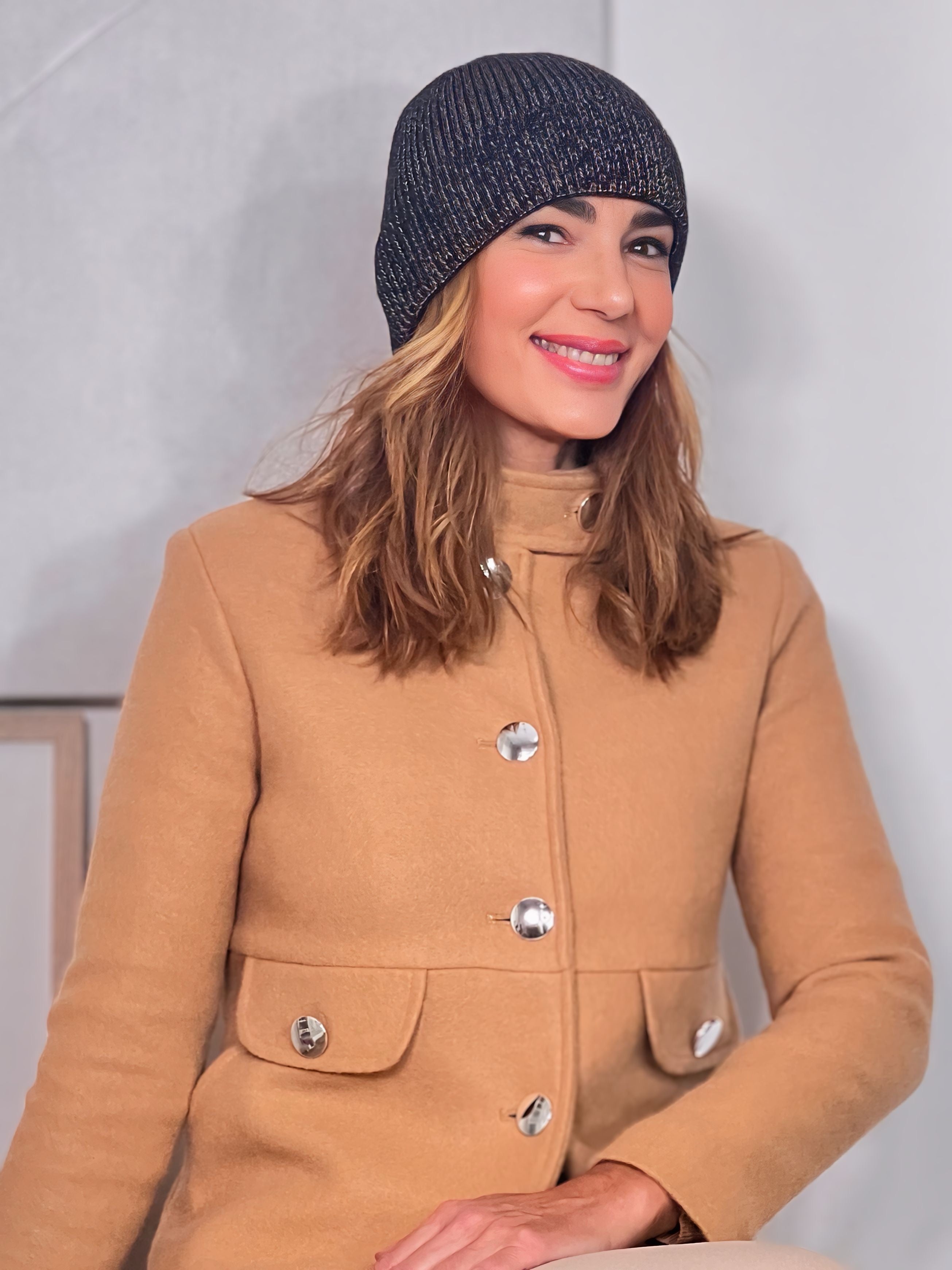 Warm And Chic Black Beanie