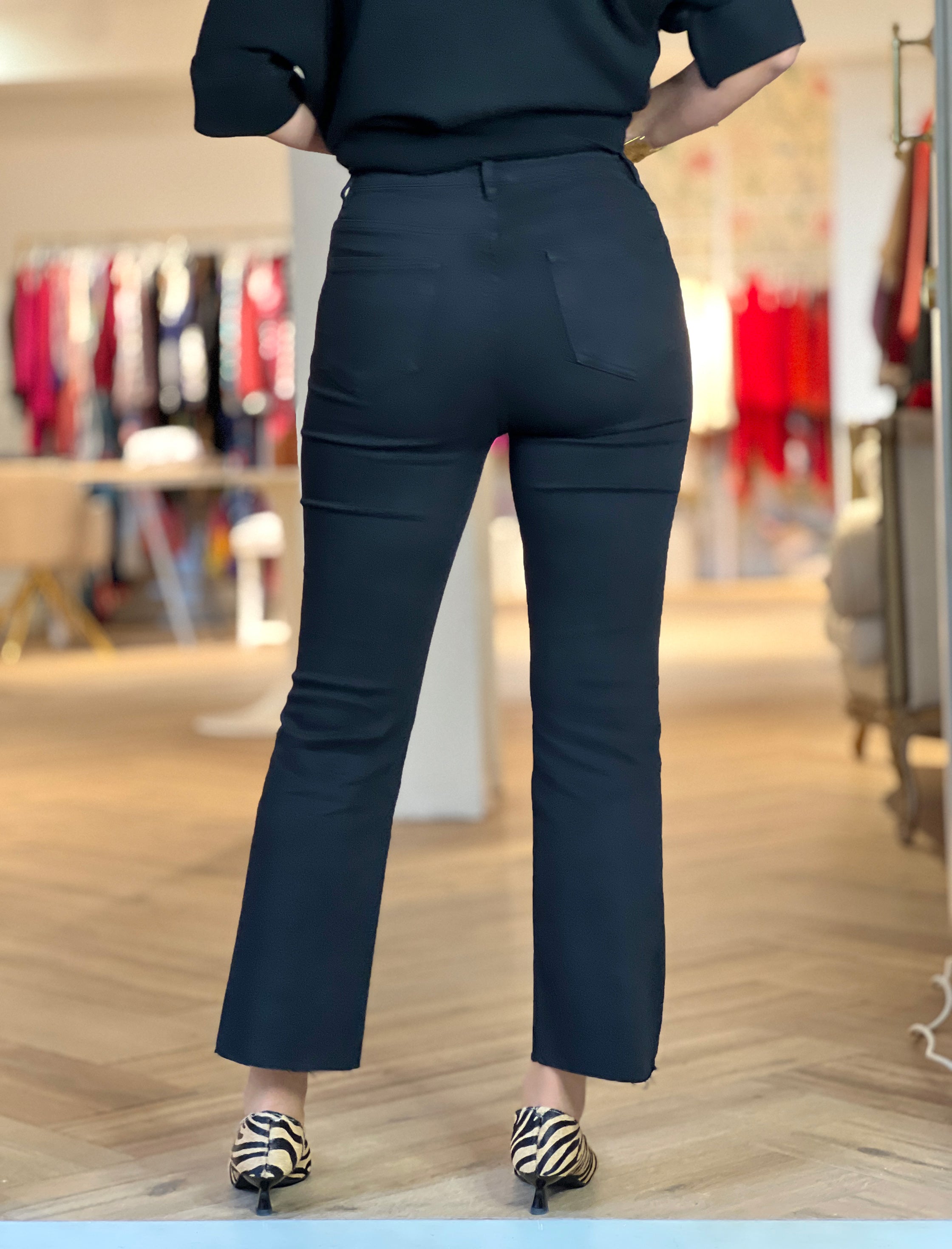 Jeans flare bolsillos trenzado negro